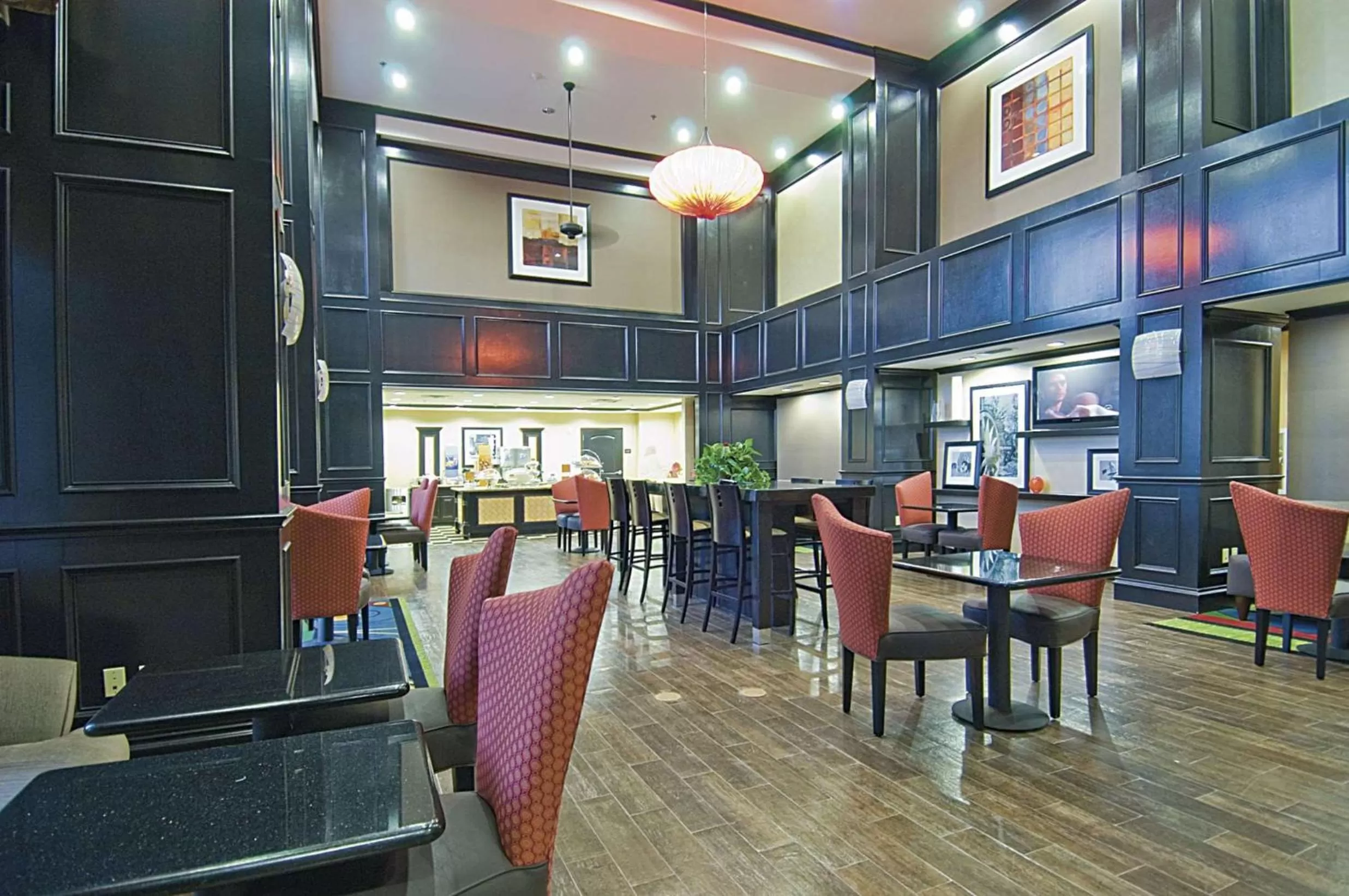 Lobby or reception in Hampton Inn & Suites Decatur