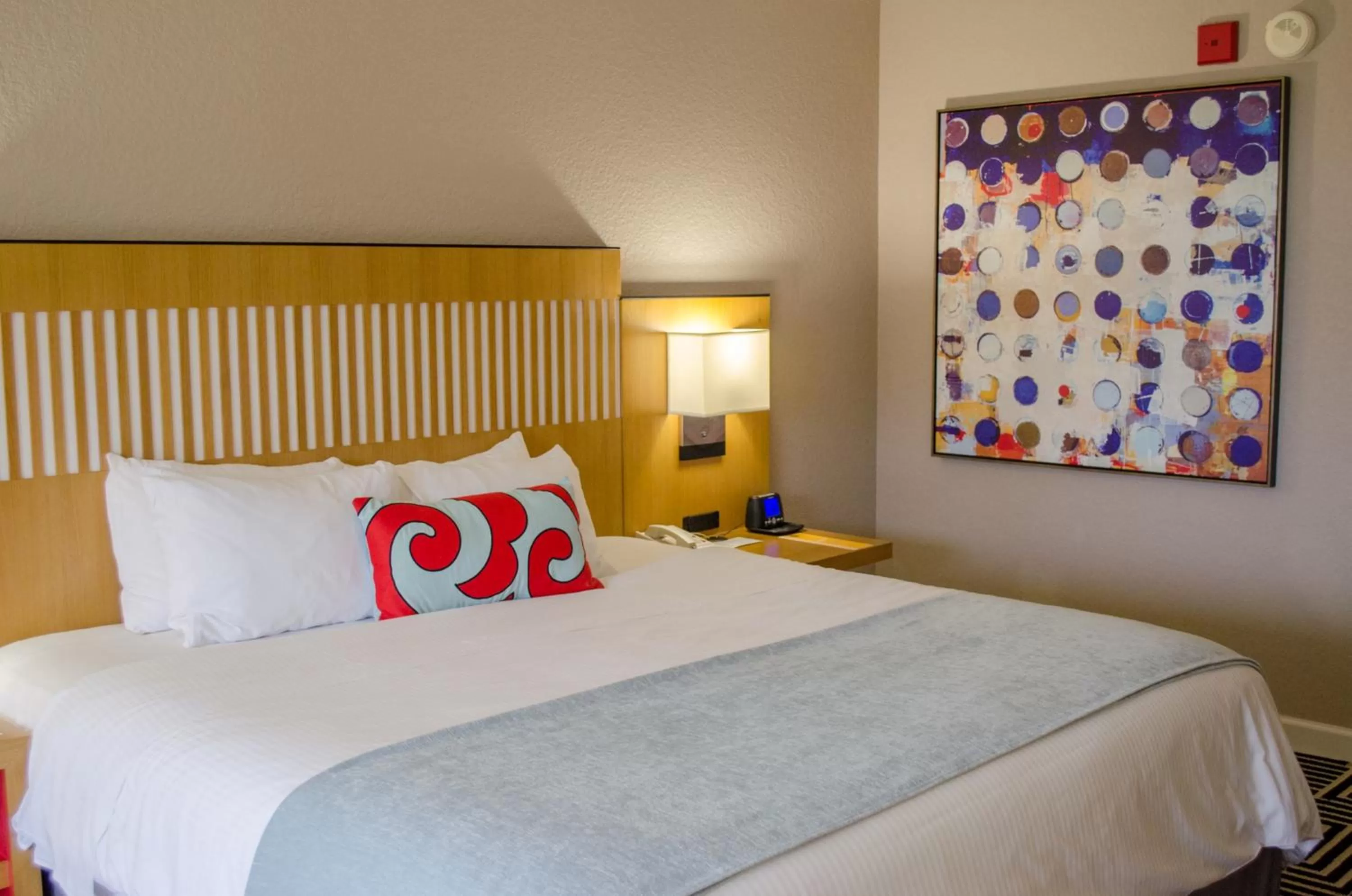 Photo of the whole room, Bed in Wyndham Orlando Resort International Drive