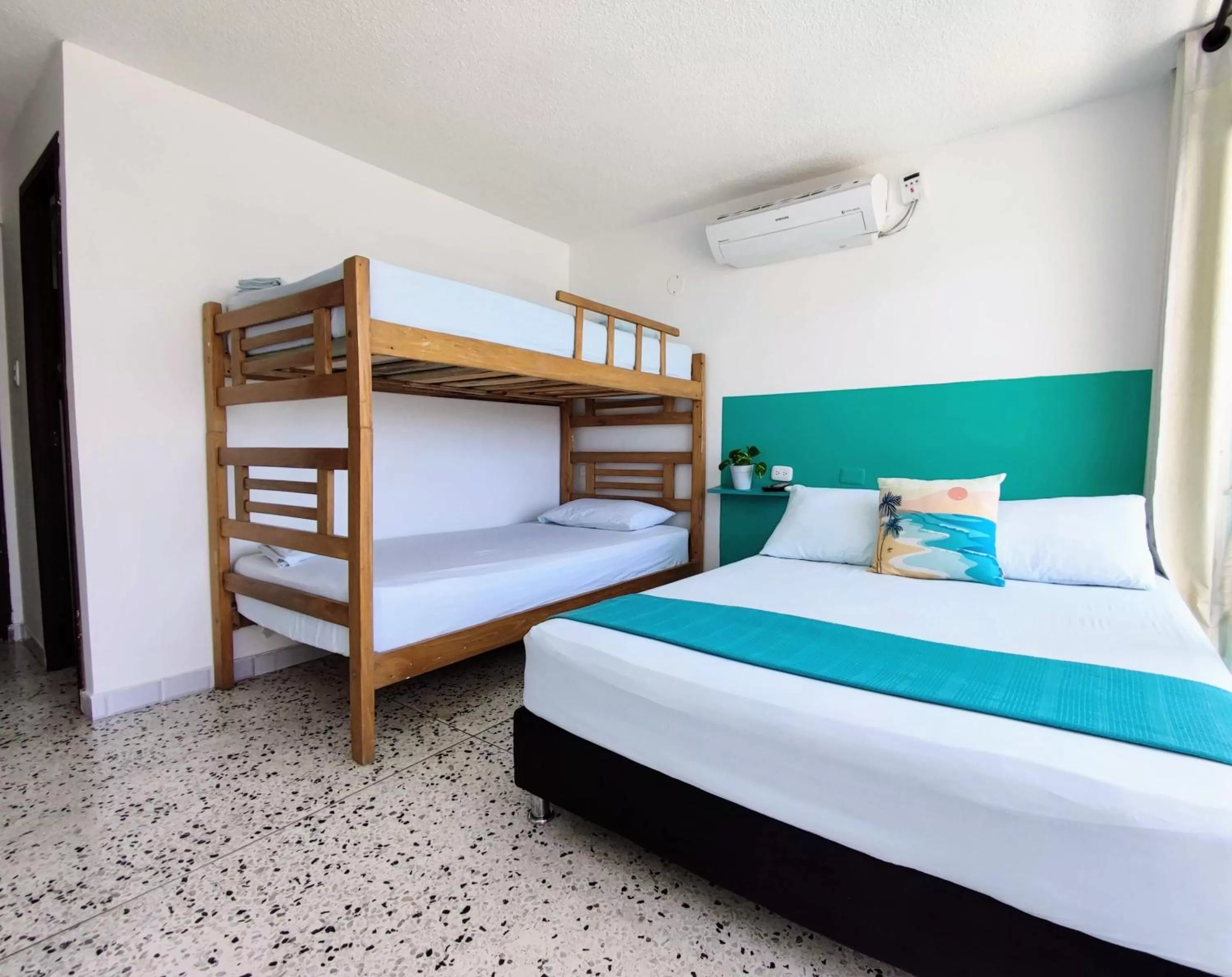 Bunk Bed in Bona Vida Hotel