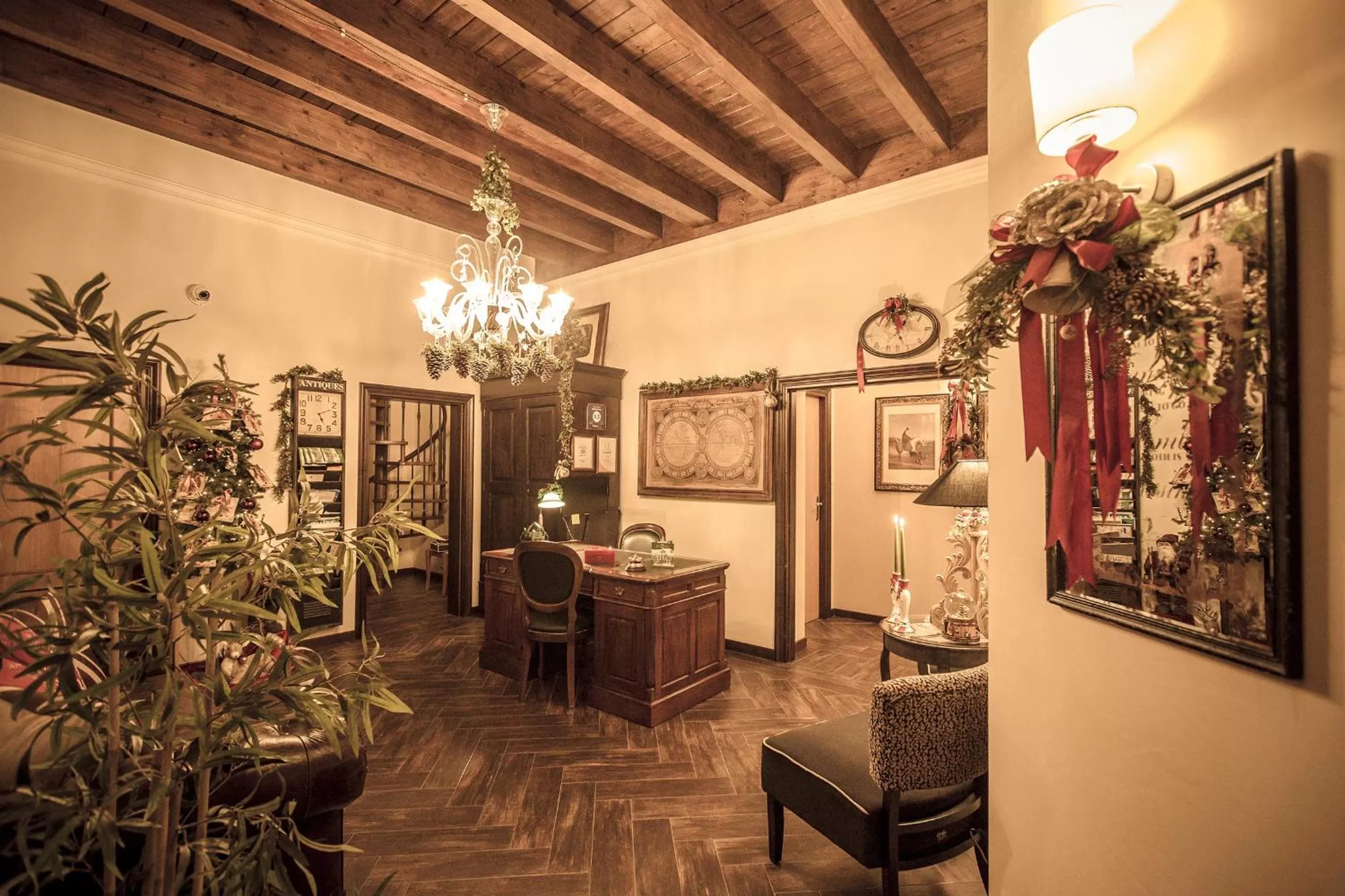 Lobby or reception in Villa Pallotta Luxury B&B