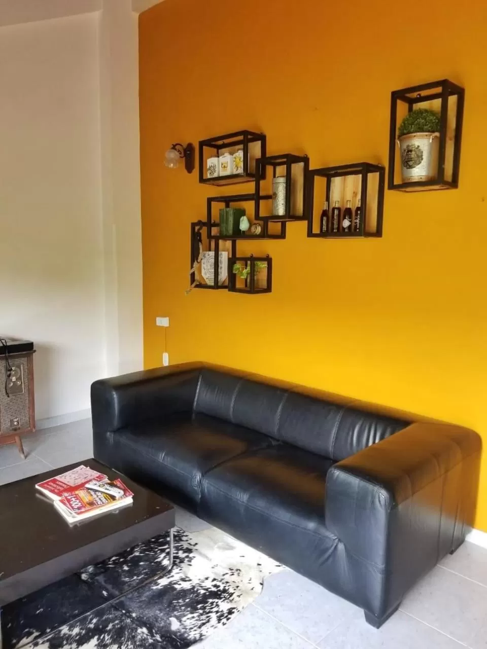 Communal lounge/ TV room, Seating Area in Sam'S VIP Hostel San Gil