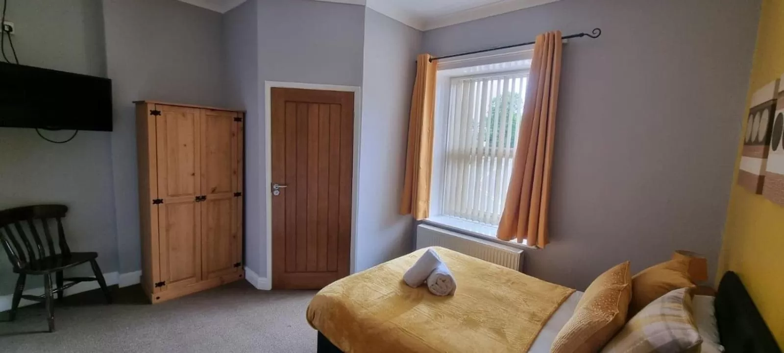 Bed in The Wheatsheaf Hotel