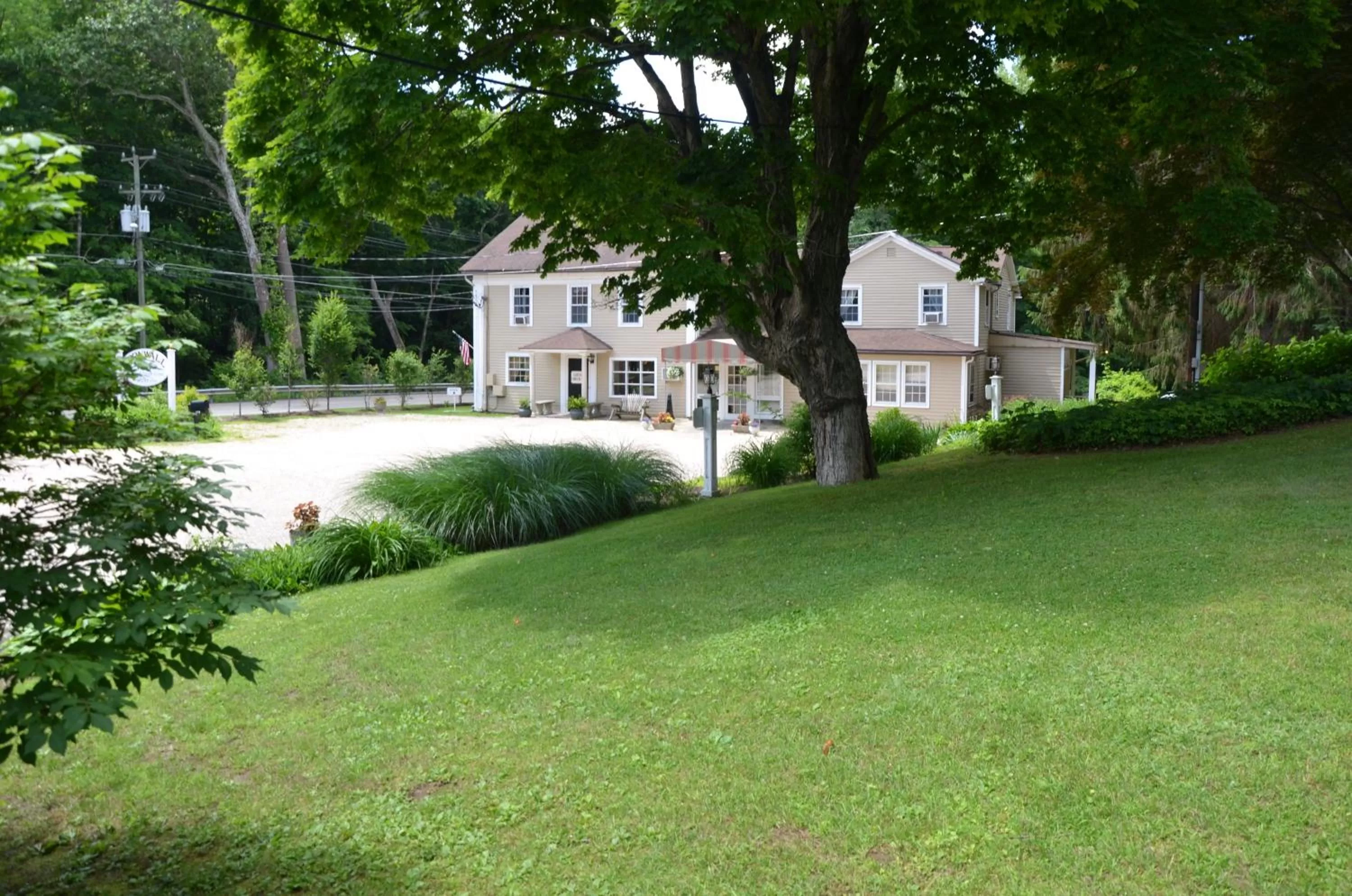 Property building in Cornwall Inn