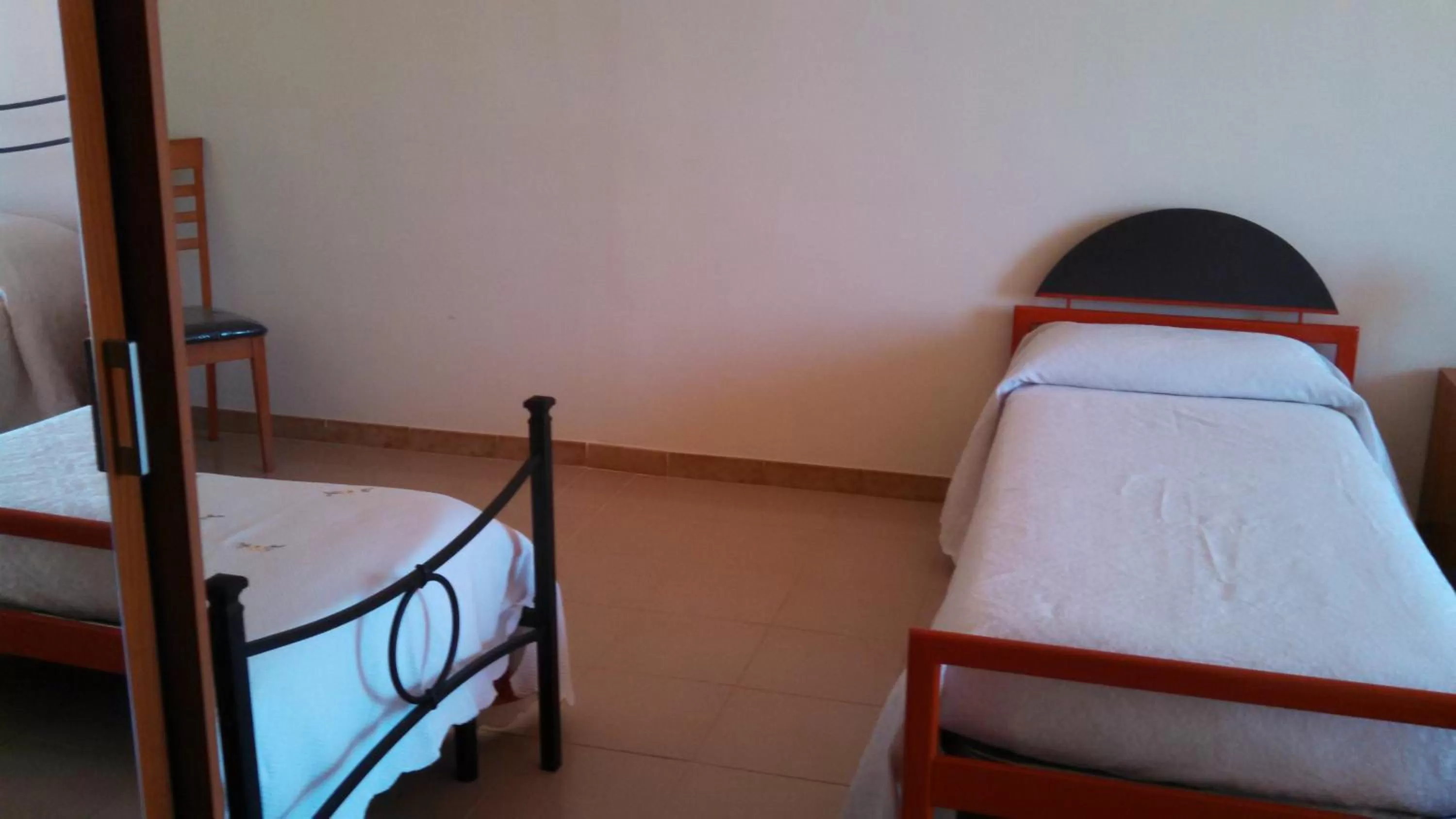 Photo of the whole room, Bed in Joanne B&B