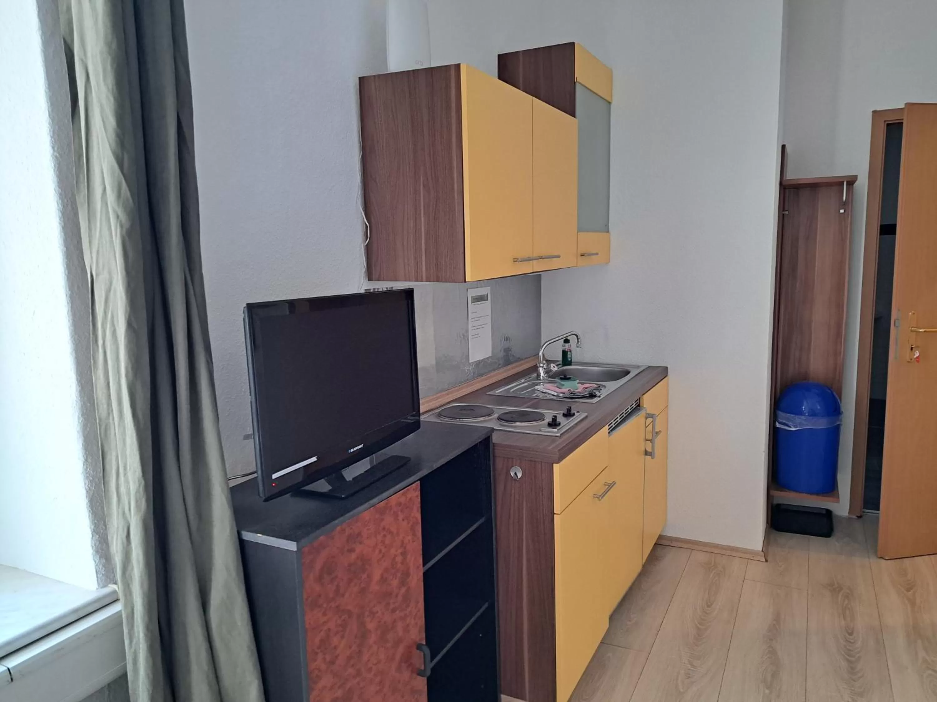 Kitchen/Kitchenette in Apartment-Hotel Schillerplatz