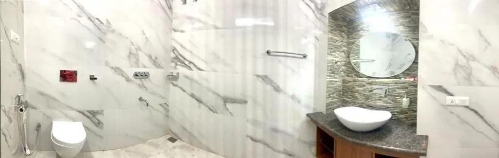 Bathroom in Hotel Swagatam