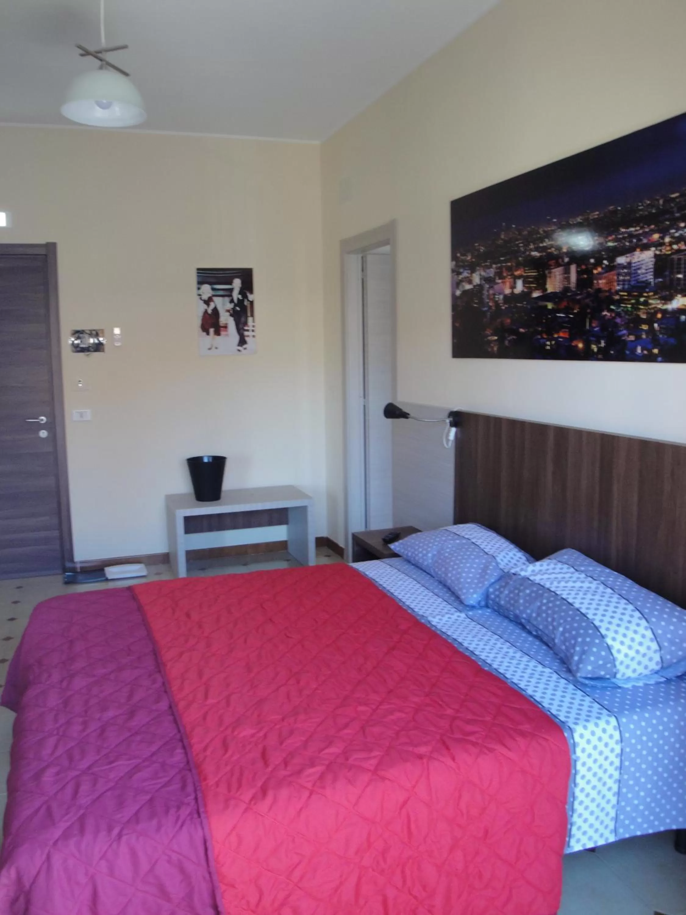 Bed in Bed & Breakfast Hollywood