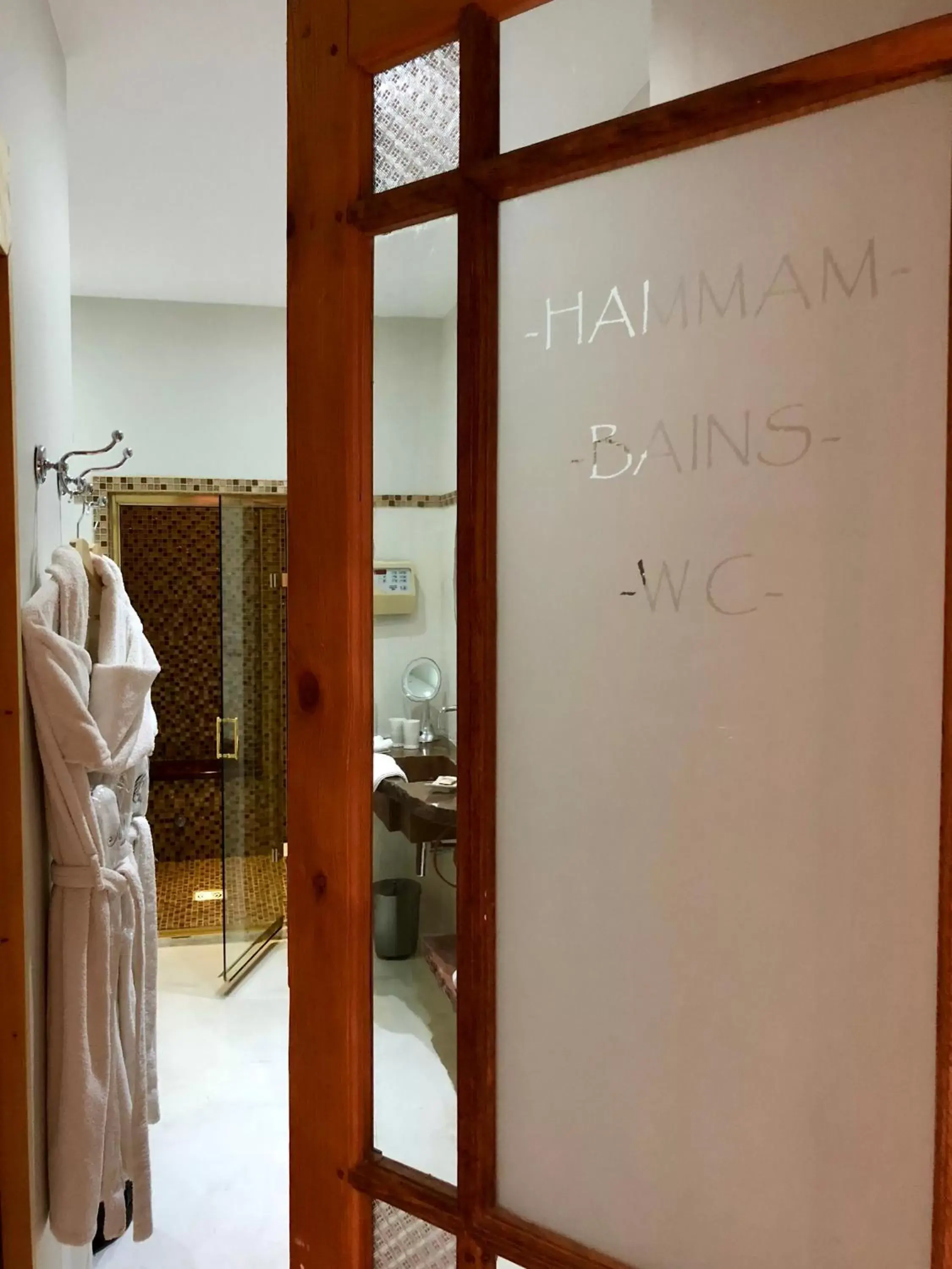 Superior Double or Twin Room in Le Mas de l'Espérance - Chambres d'hôtes de Prestige Superior Double or Twin Room in Le Mas de l'Espérance - Chambres d'hôtes de Prestige