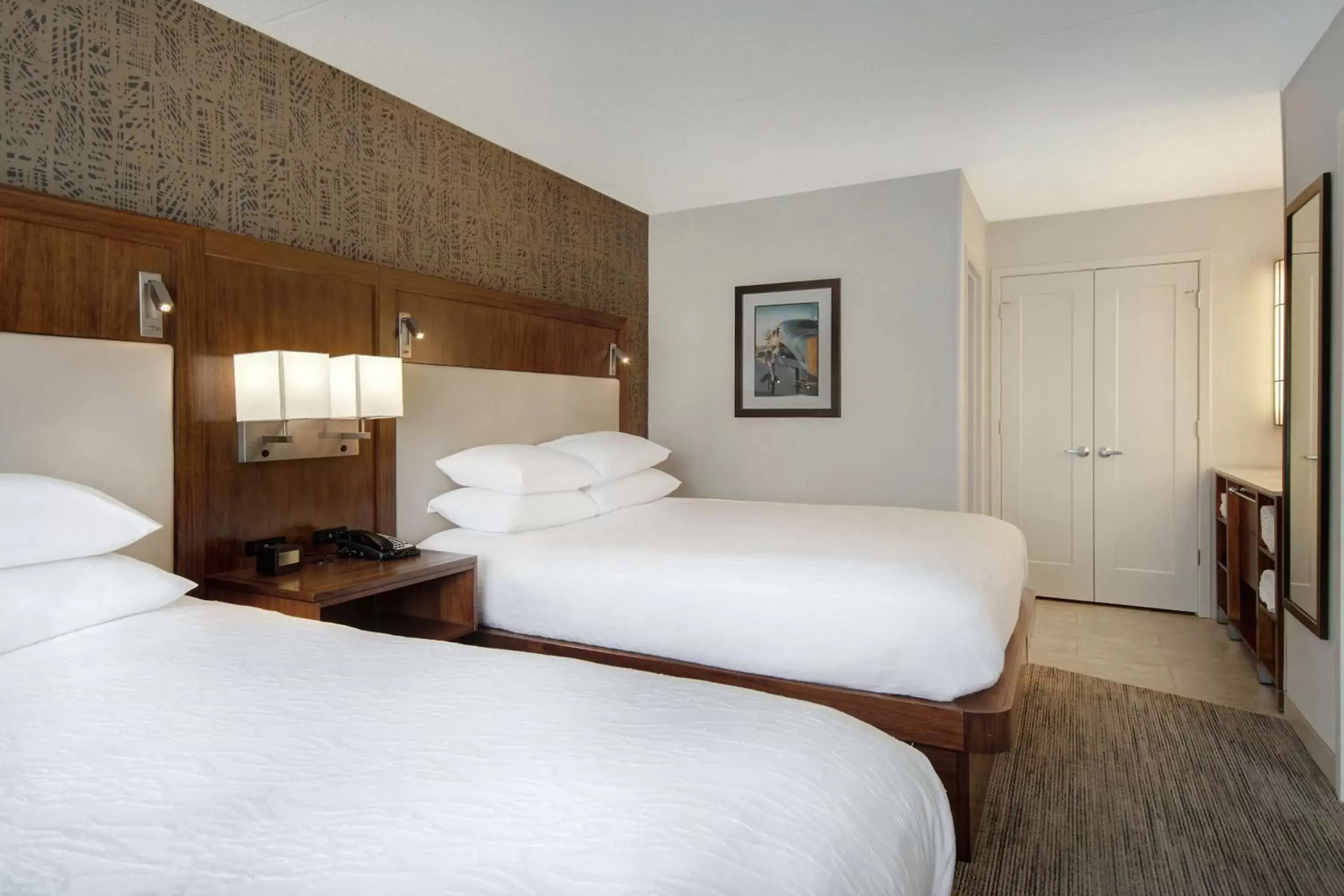 Suite with Two Double Beds - Non-Smoking in Embassy Suites by Hilton Detroit Metro Airport Suite with Two Double Beds - Non-Smoking in Embassy Suites by Hilton Detroit Metro Airport