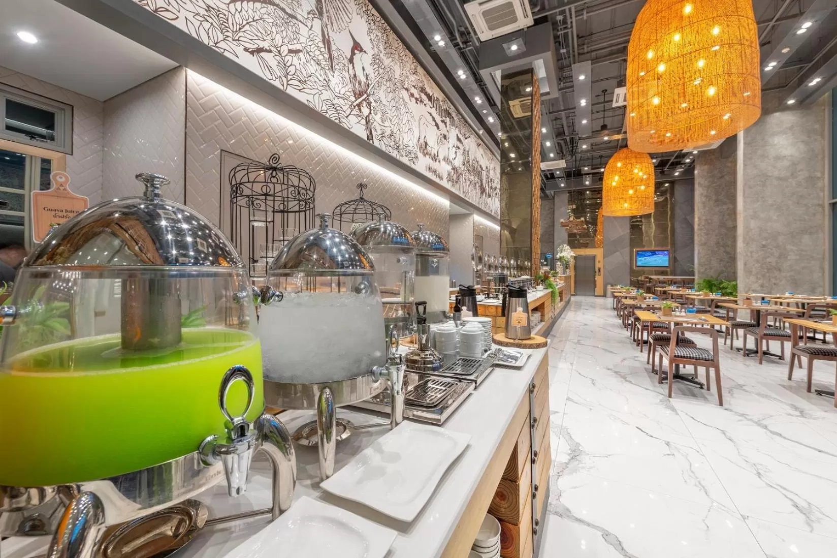 Restaurant/places to eat in AisanA Hotel Korat