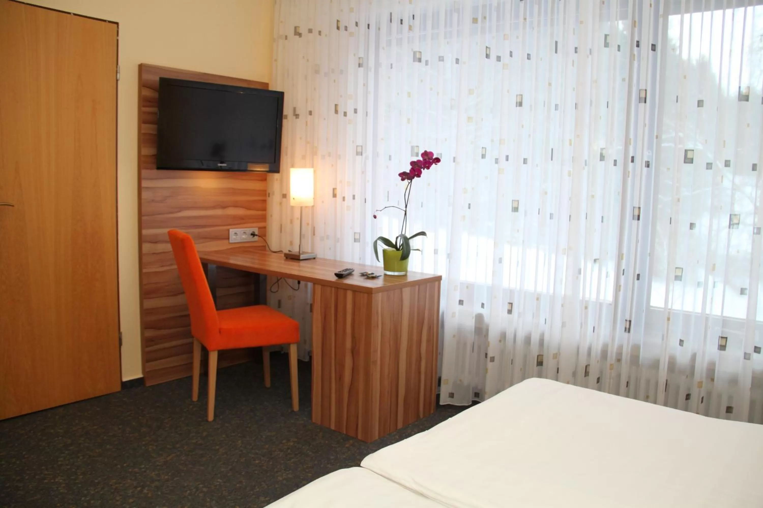 TV and multimedia, Bed in Landhotel Karrenberg