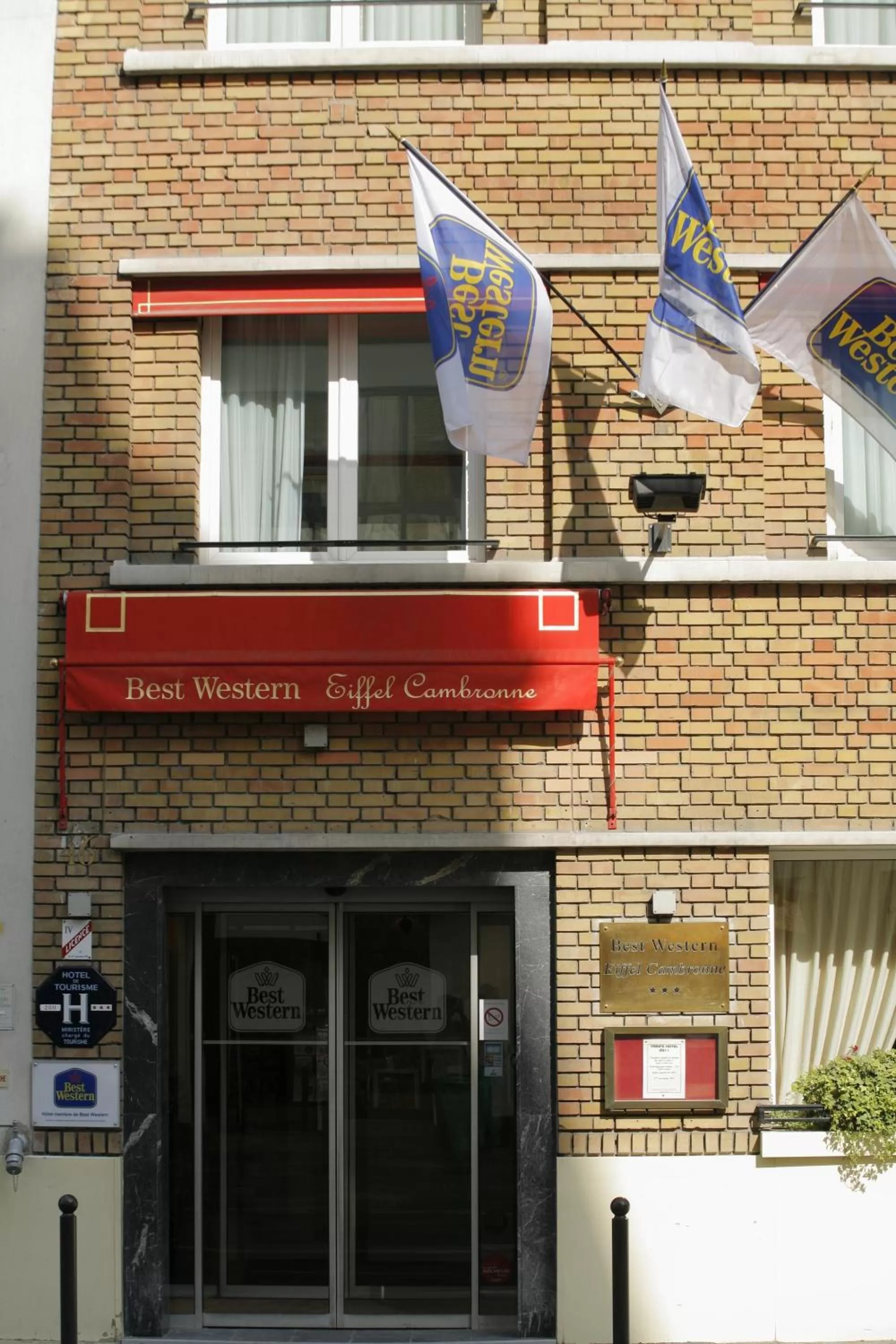 Facade/entrance in Maison 46