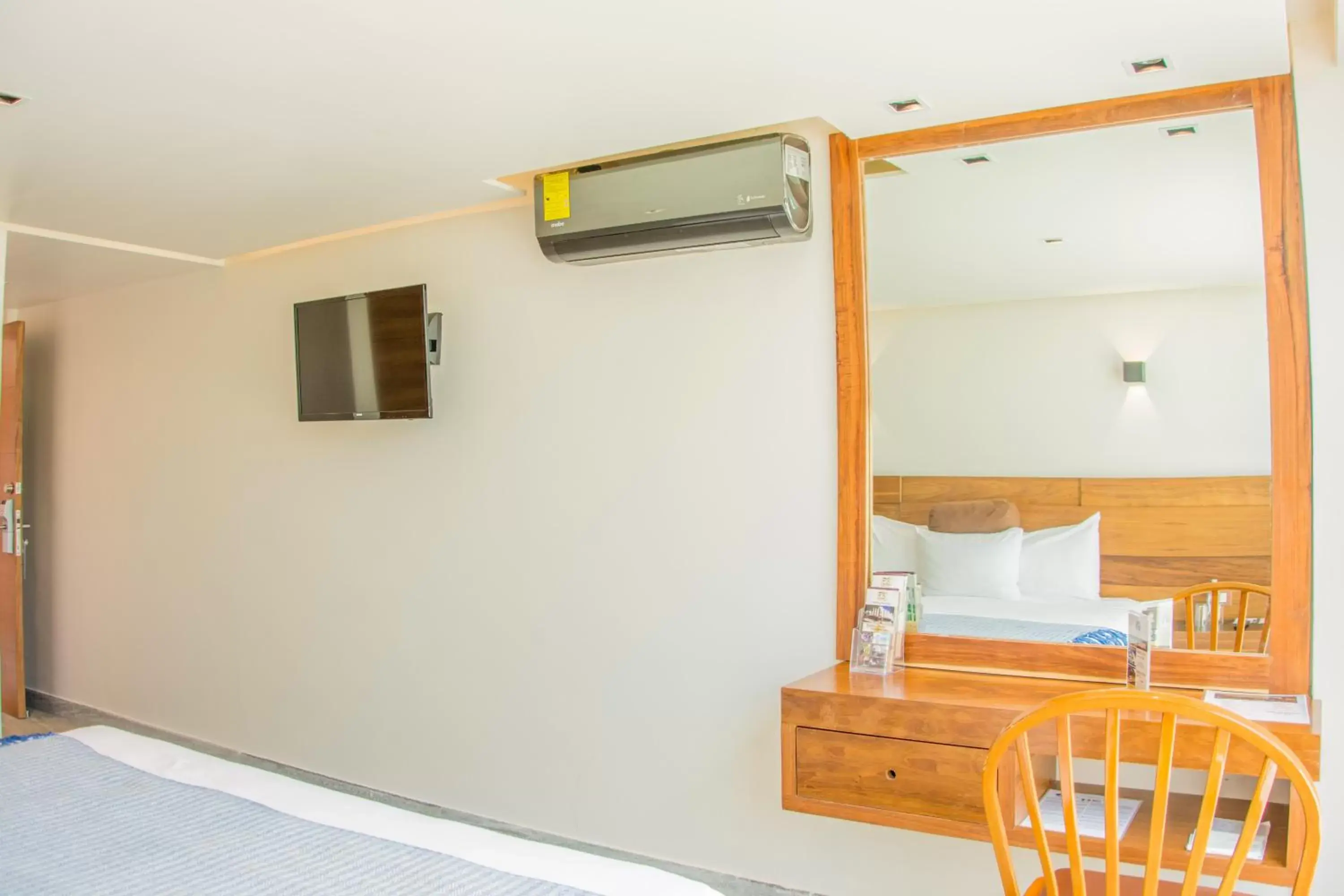 Double or Twin Room - Disability Access in Hotel Plaza Kokai Cancún Double or Twin Room - Disability Access in Hotel Plaza Kokai Cancún