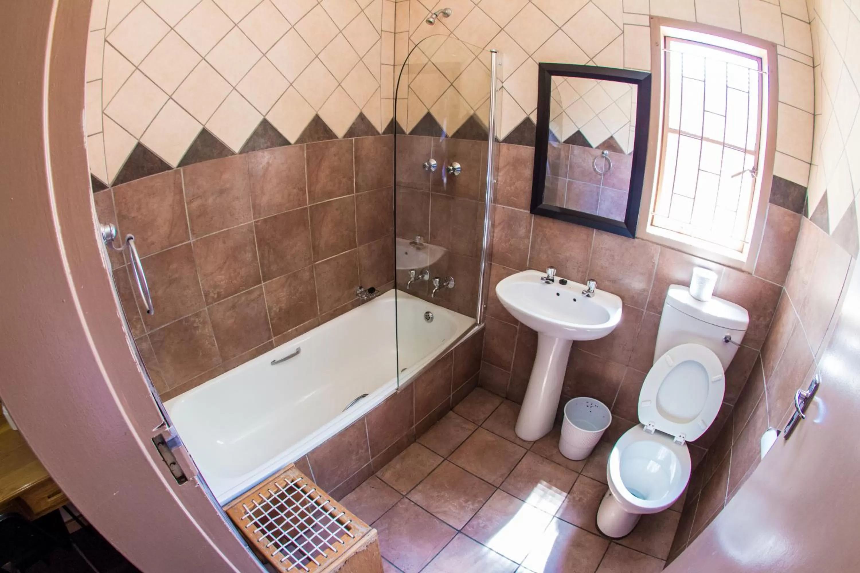 Horseshoe Inn and Conference Center