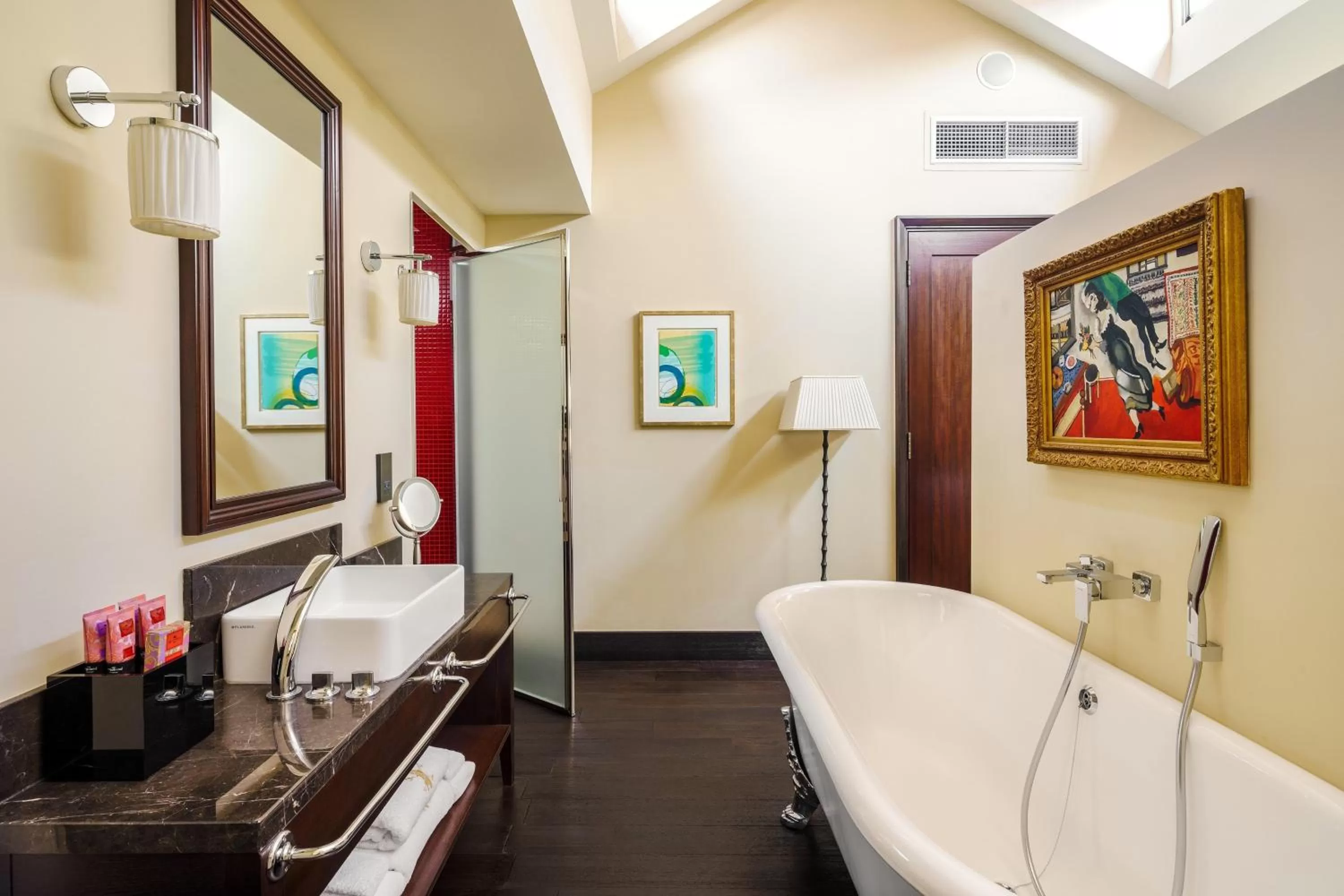 Bathroom in The Vagabond Club, a Tribute Portfolio Hotel Singapore