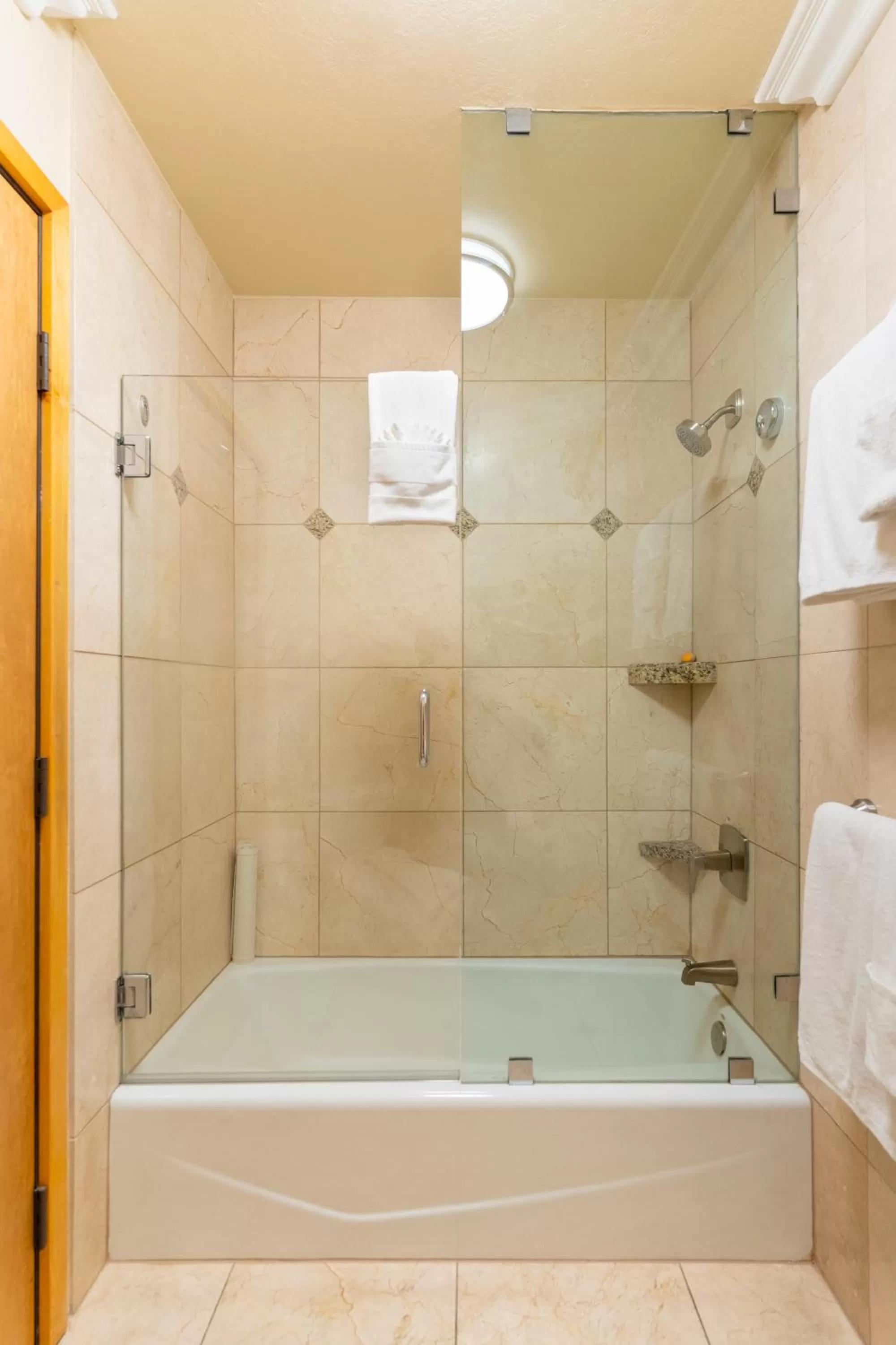 Bath in Pacific Terrace Hotel