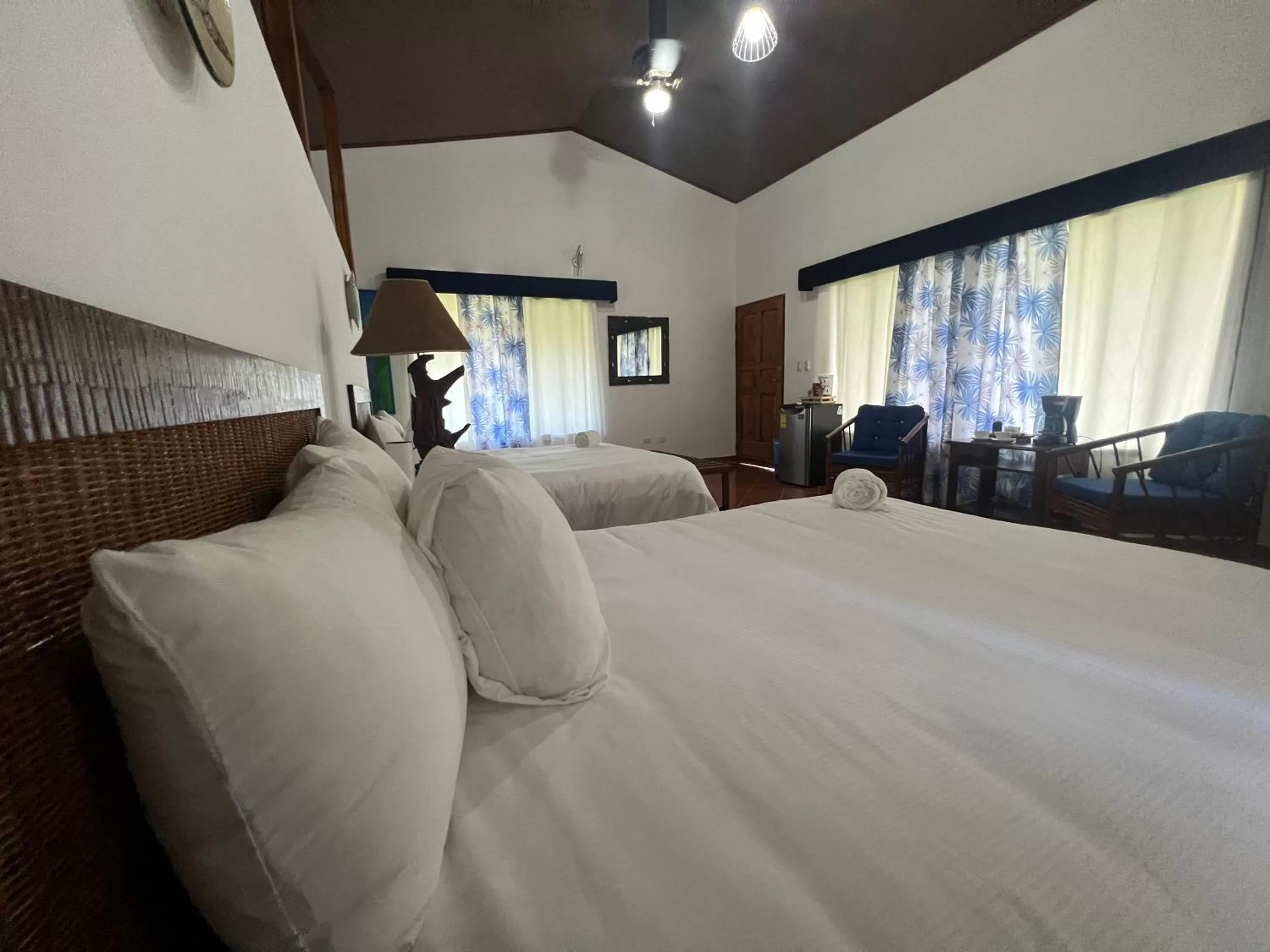 Bed in Blue Banyan Inn