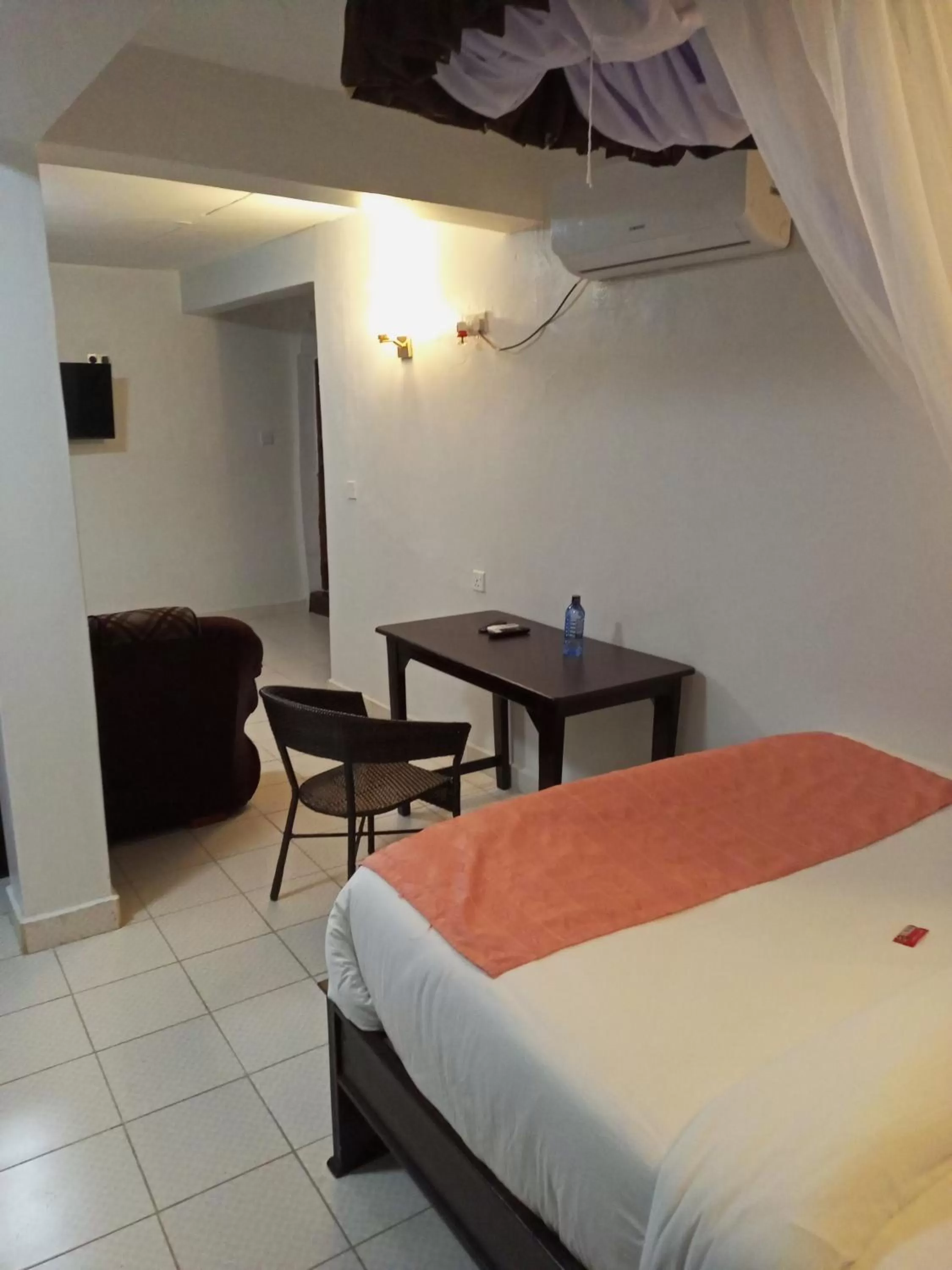 View (from property/room), Bed in Beach View Hotel - Kisumu