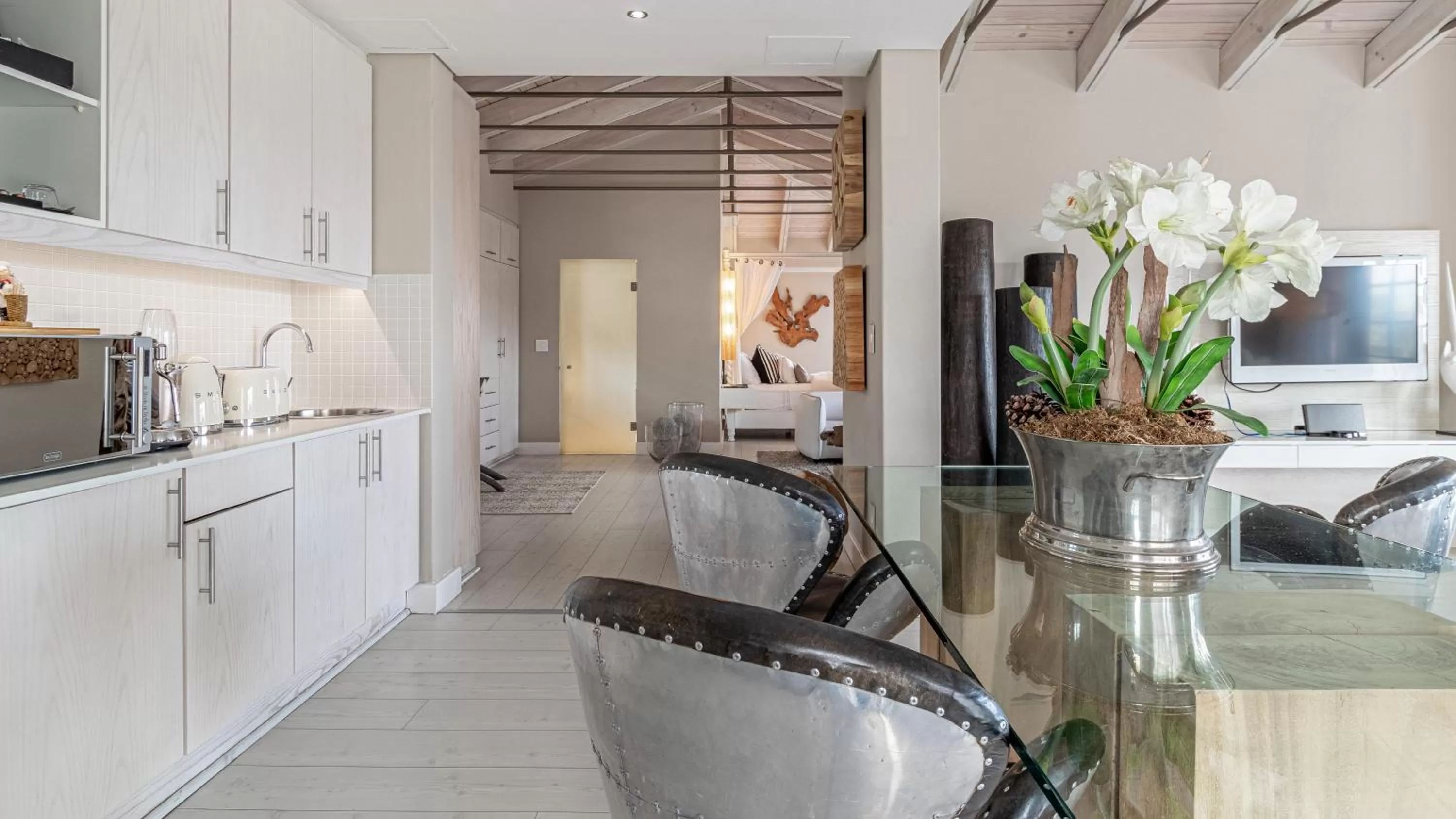 Kitchen or kitchenette, Kitchen/Kitchenette in The Glen Boutique Hotel & Spa