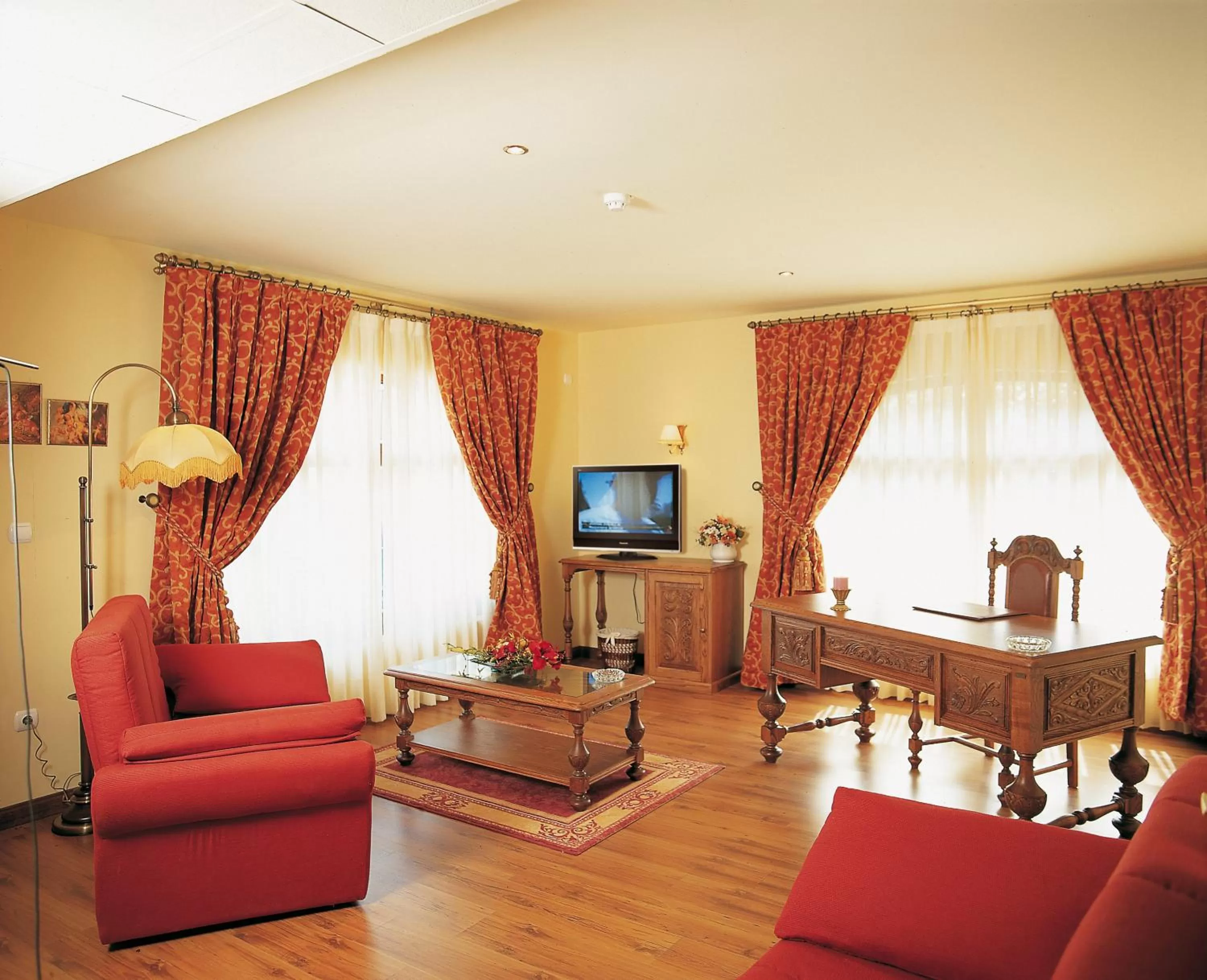 Seating area in Palacio Azcárate Hotel