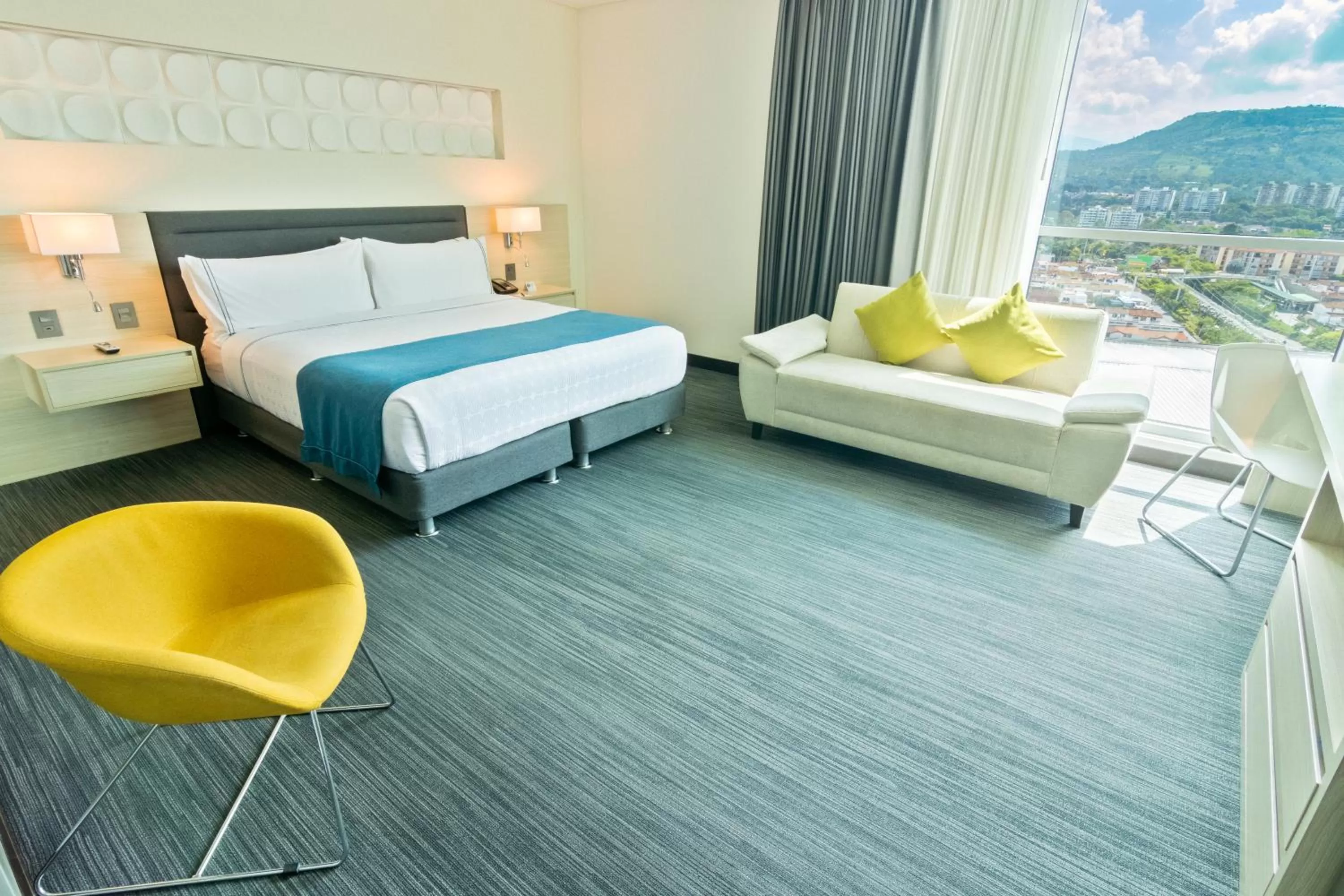 Photo of the whole room, Bed in Sonesta Hotel Bucaramanga