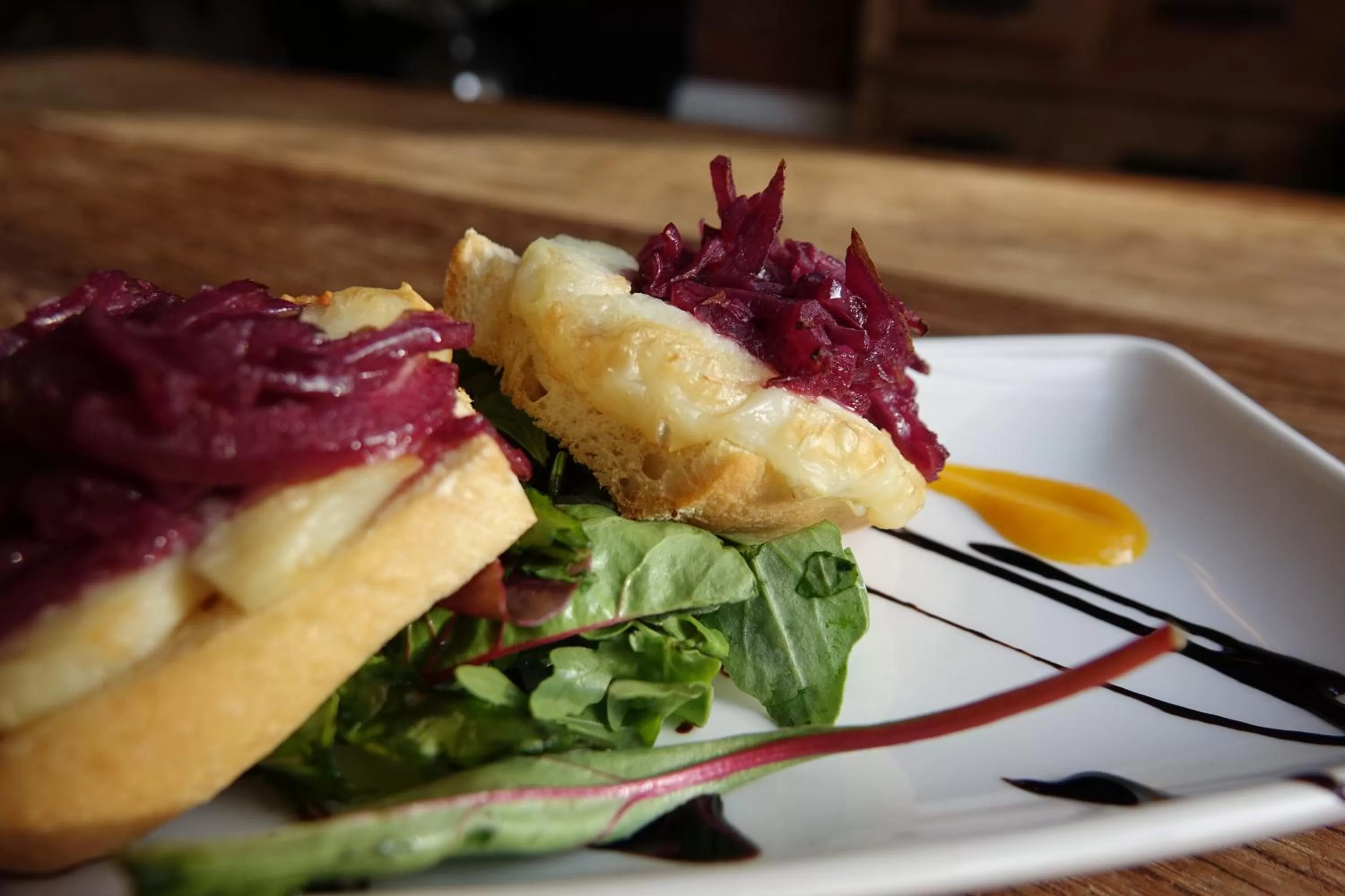 Restaurant/places to eat in Hedley House Hotel & Apartments