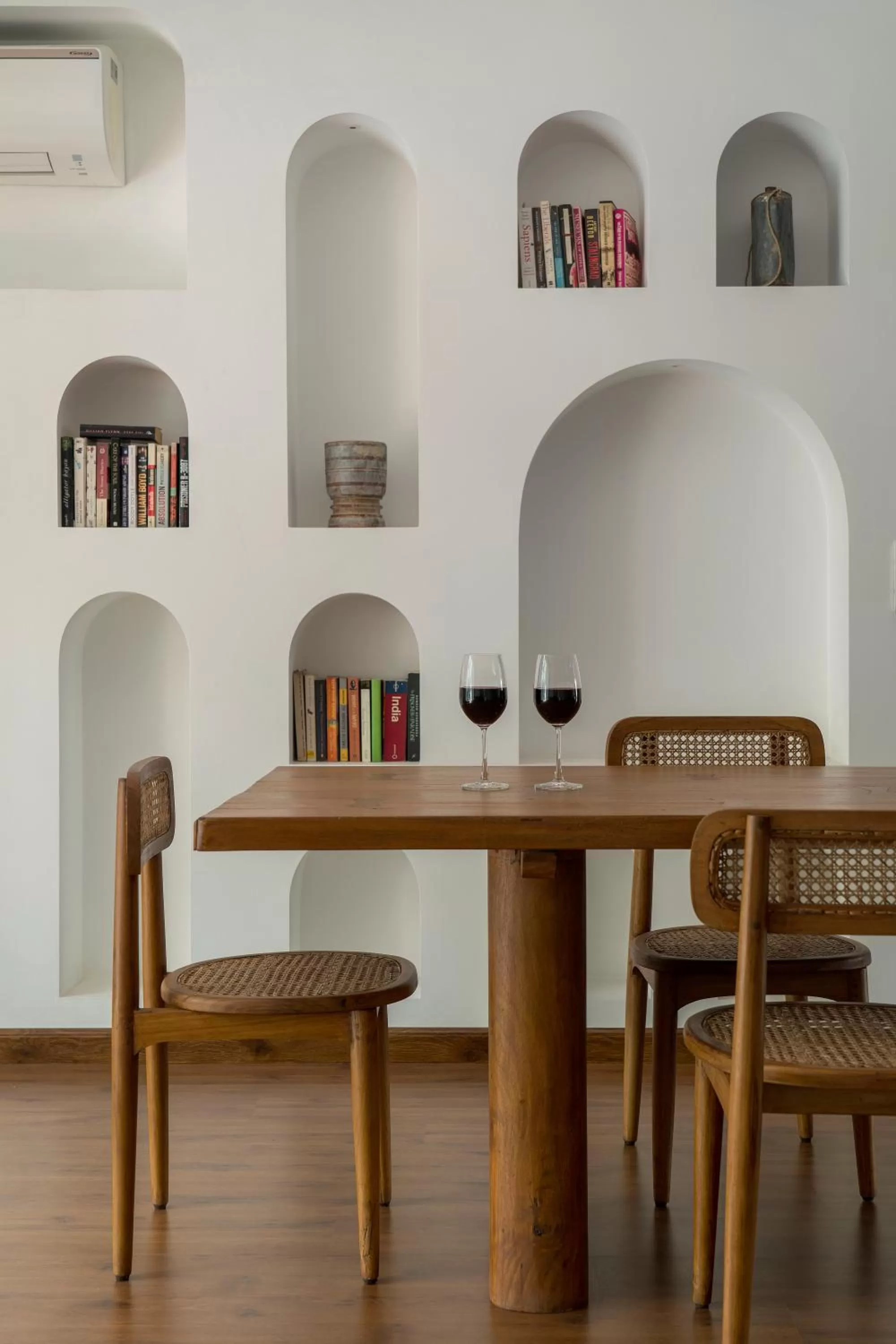 Library in Bungalow 157