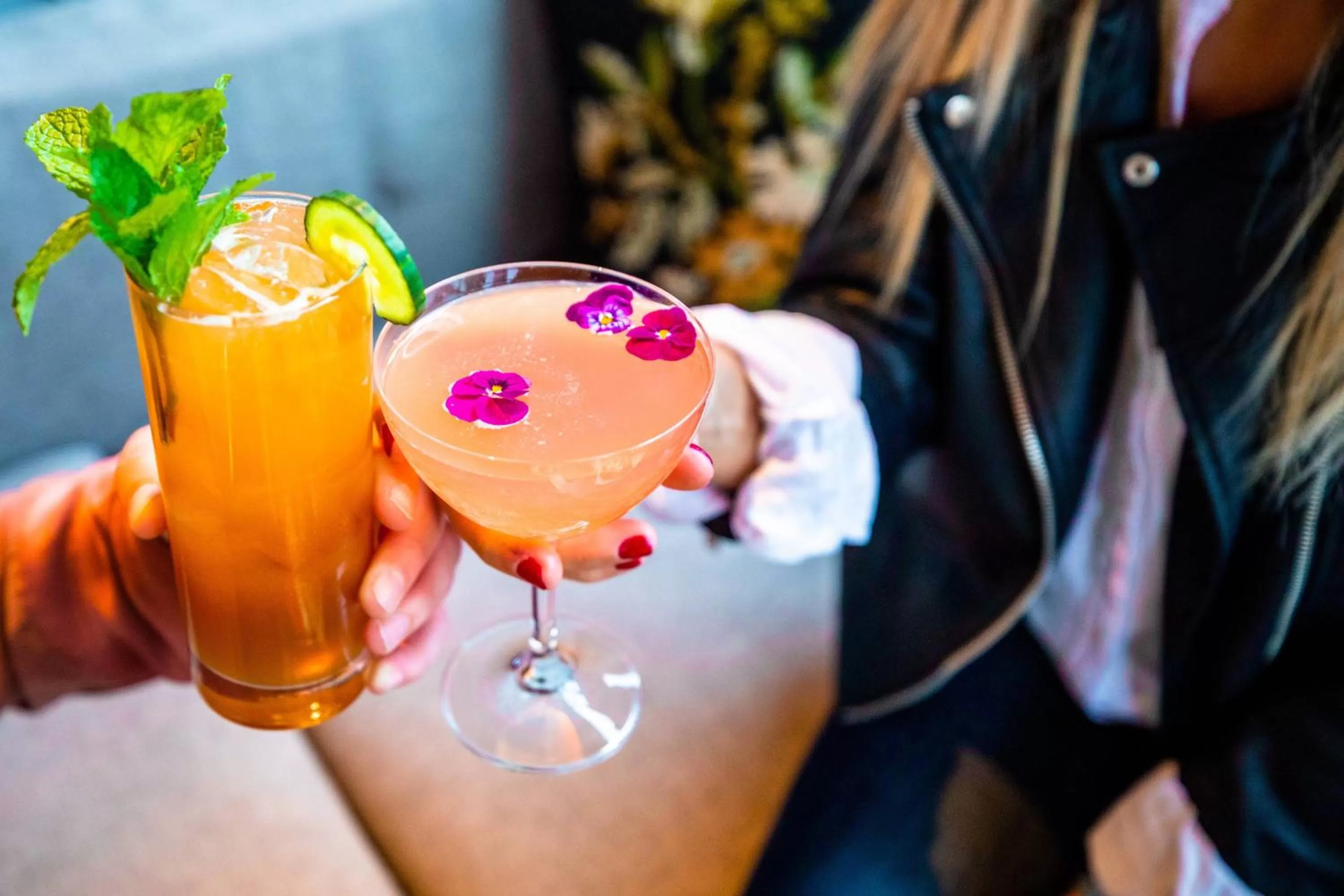 Lounge or bar in Moxy Louisville Downtown