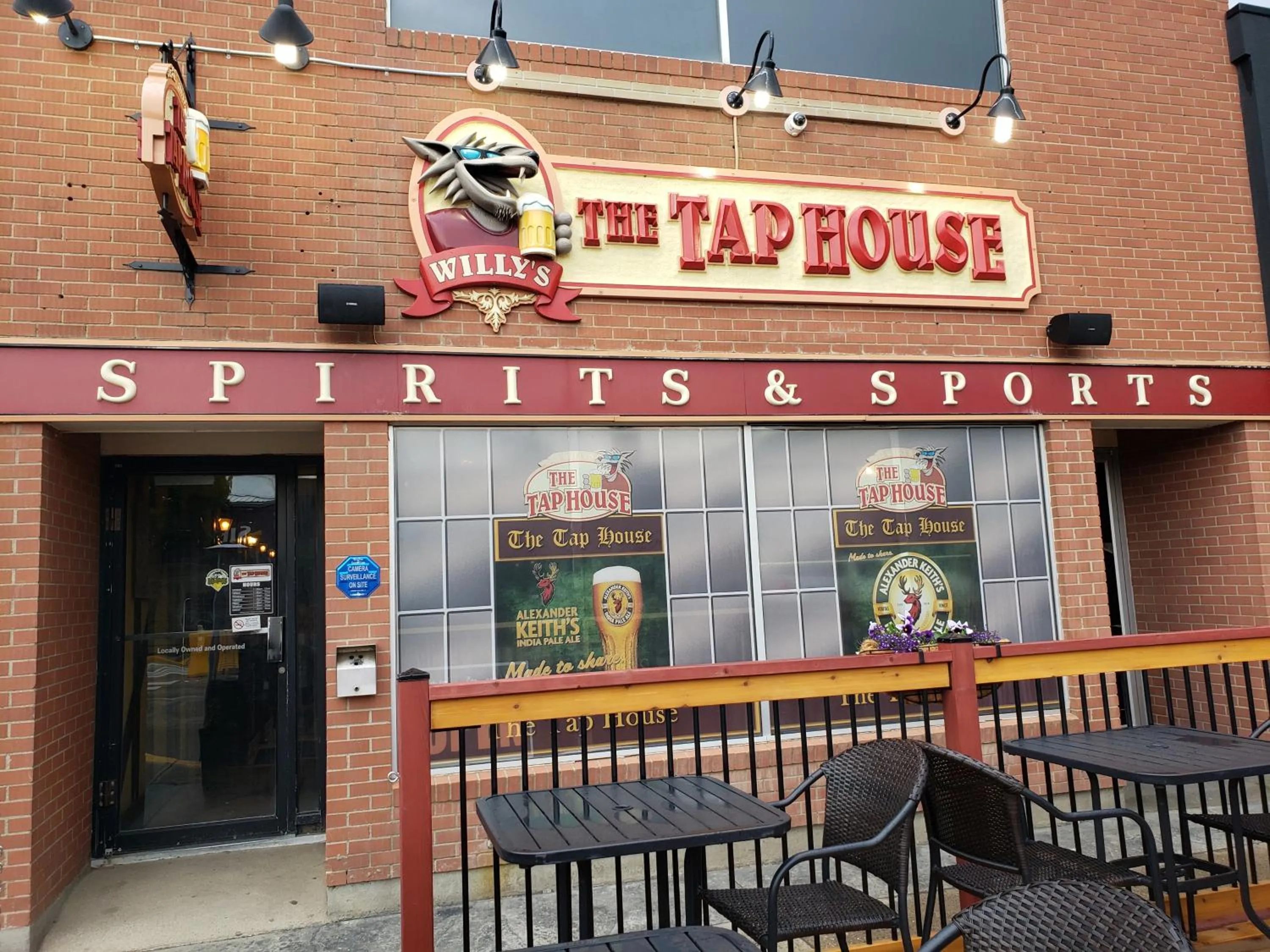 Restaurant/places to eat in Tower Inn