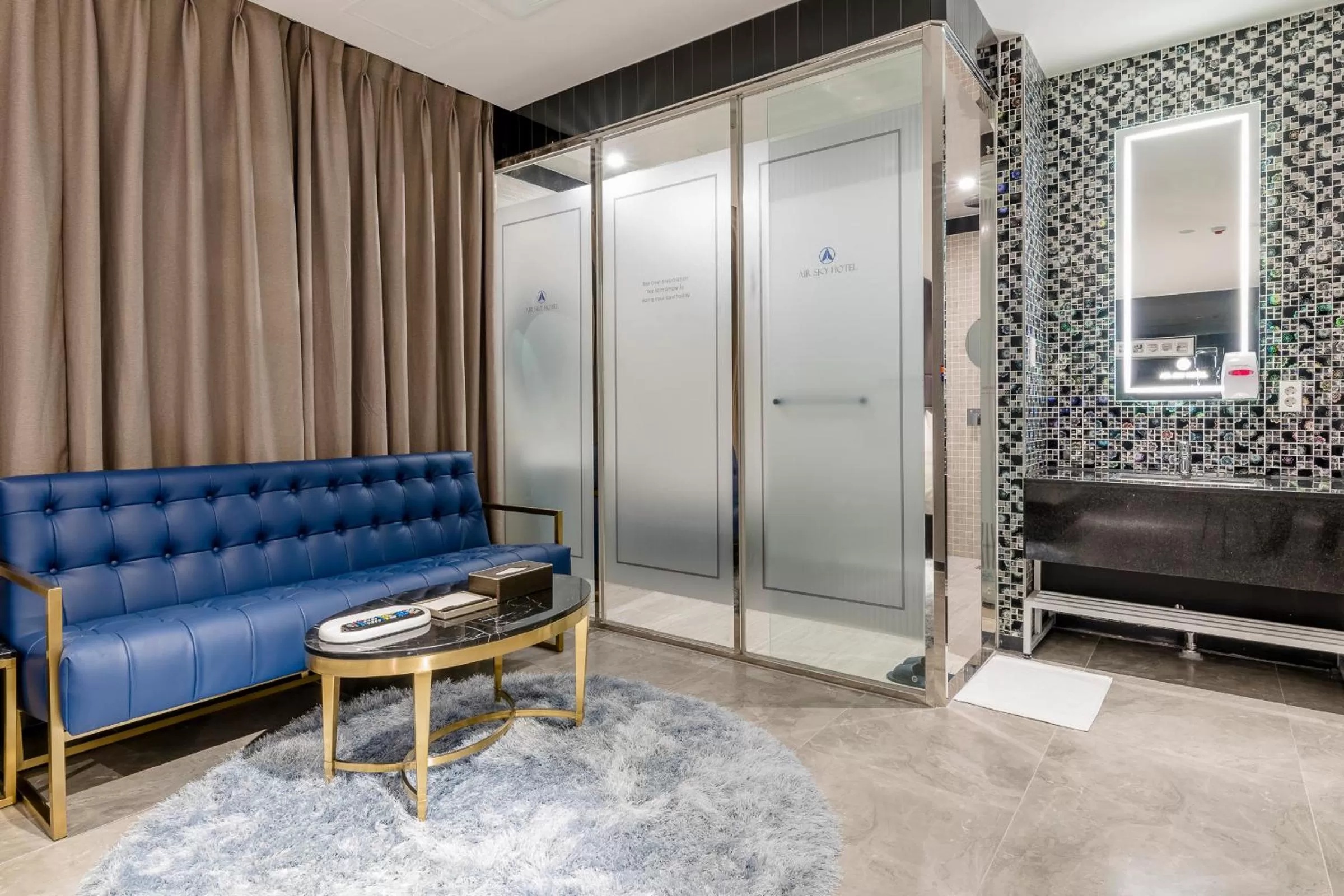 Decorative detail in Air Sky Hotel