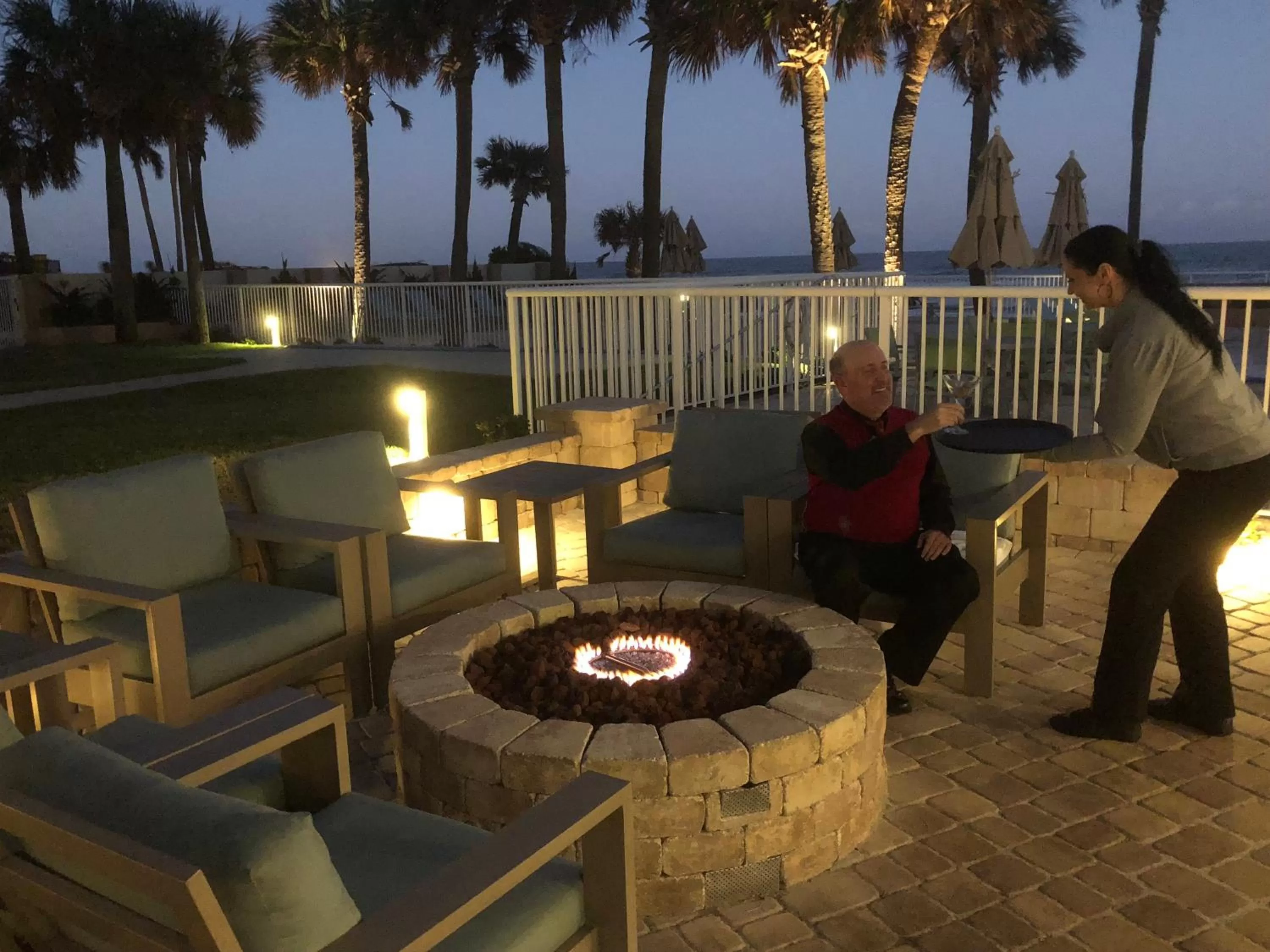 Lobby or reception in Holiday Inn Hotel & Suites Daytona Beach On The Ocean by IHG