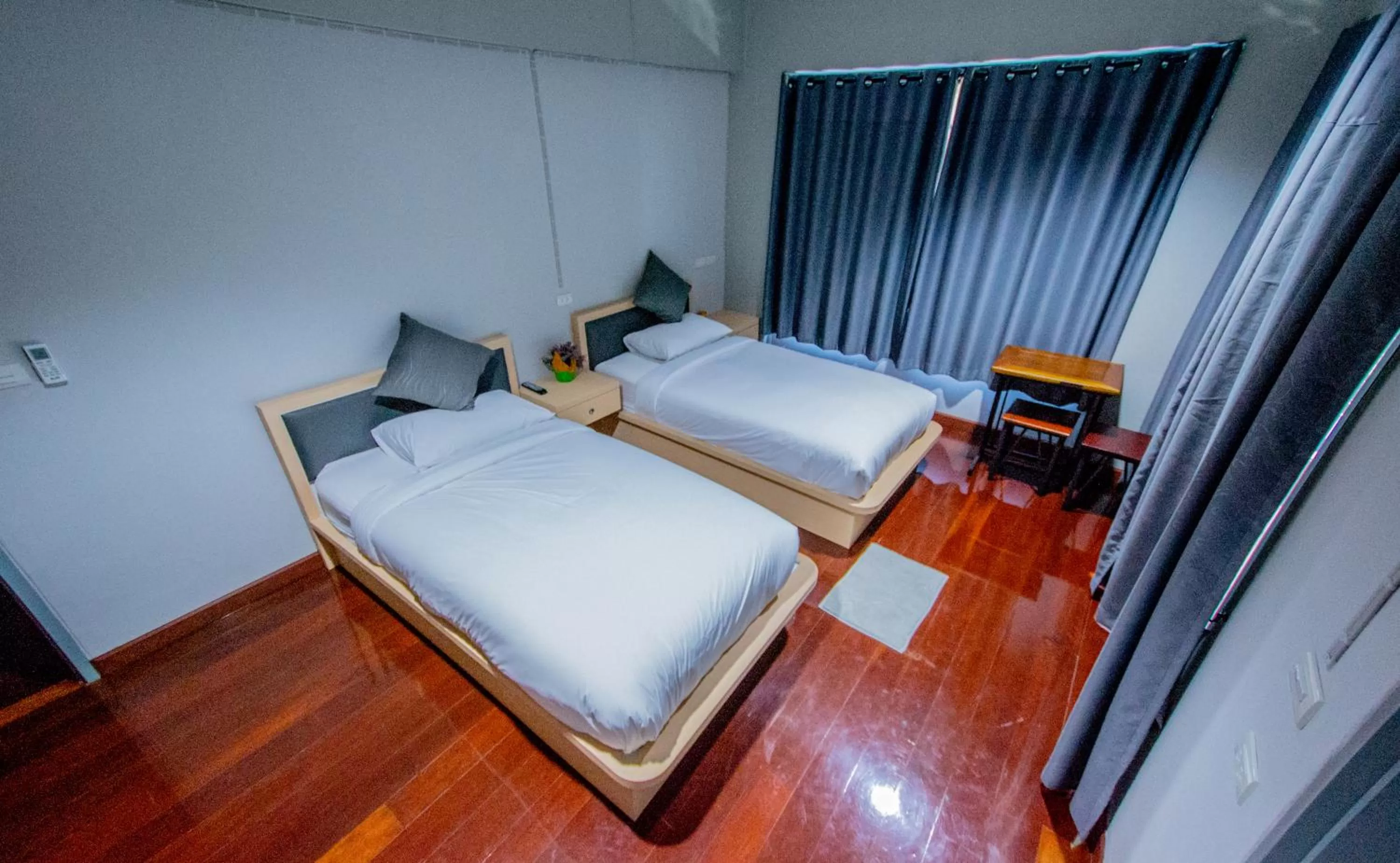 Bed in Na Siri Lake View