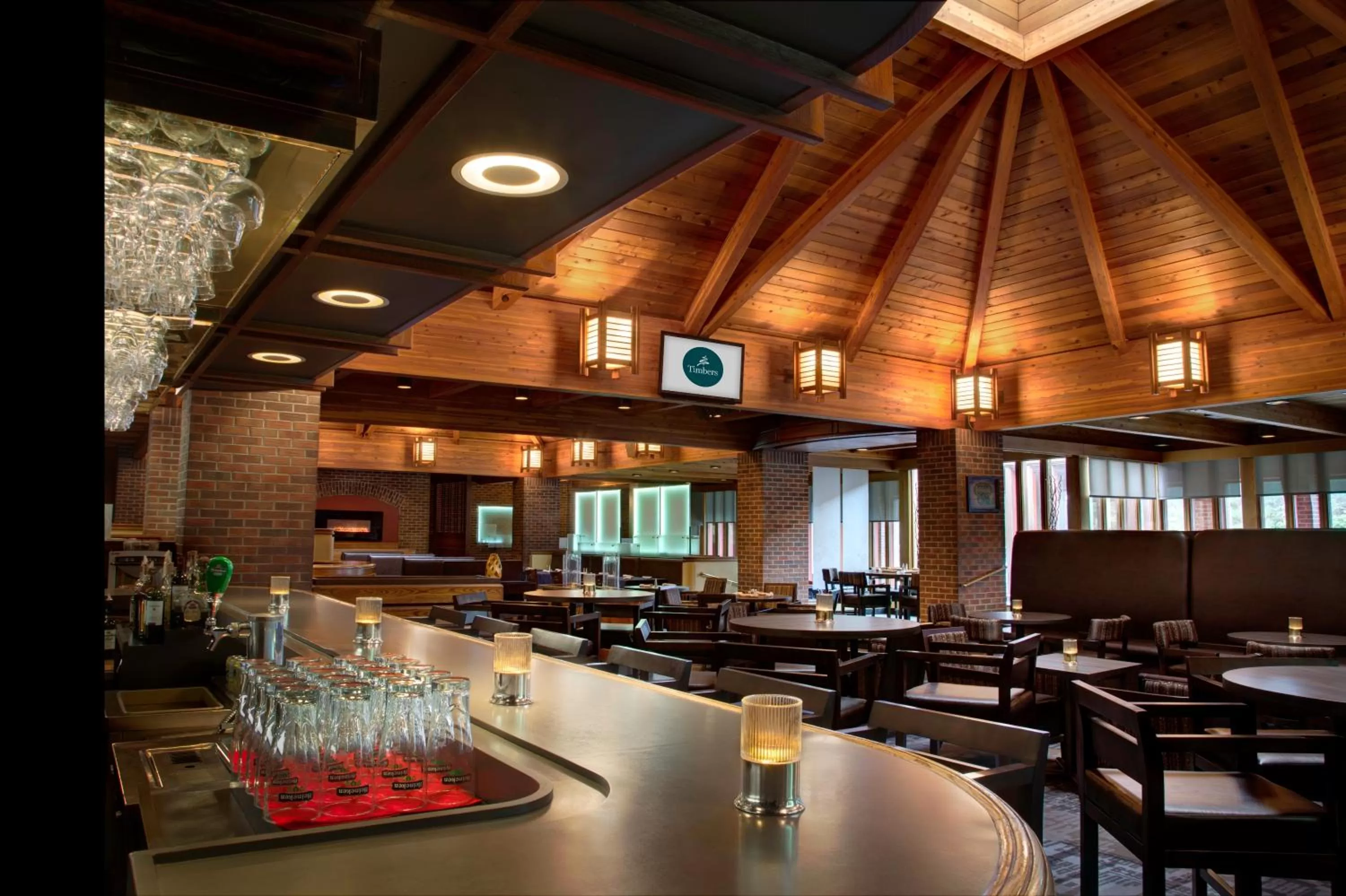 Restaurant/places to eat in Valhalla Hotel & Conference Centre