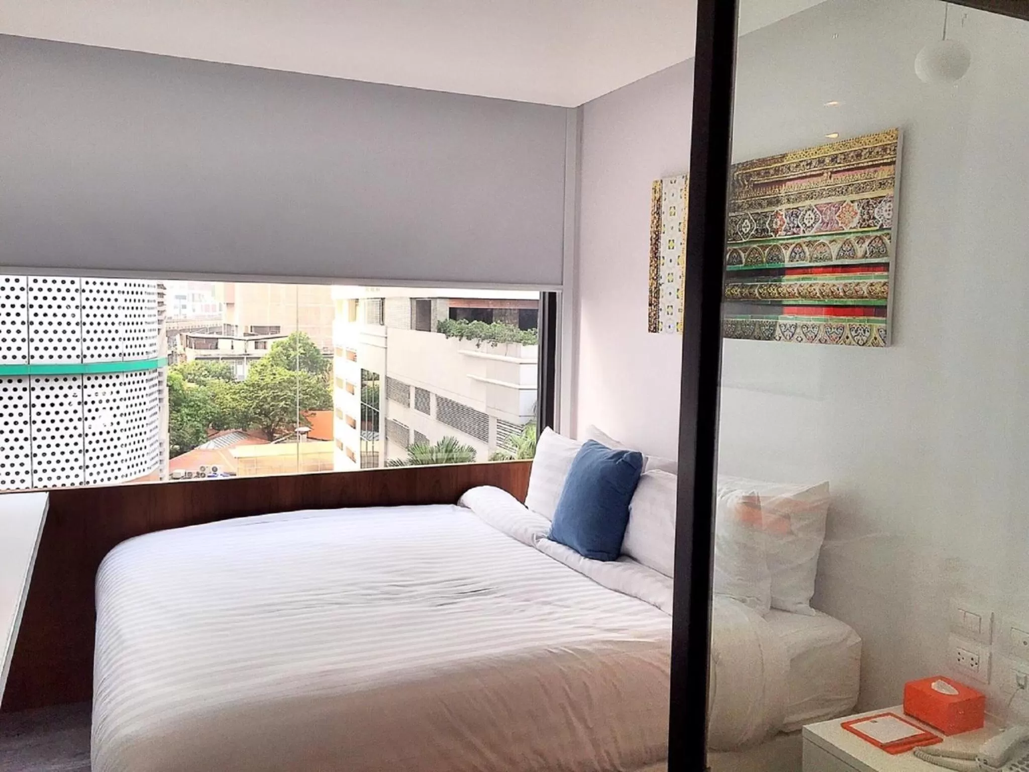 Bedroom, Bed in S Box Sukhumvit Hotel