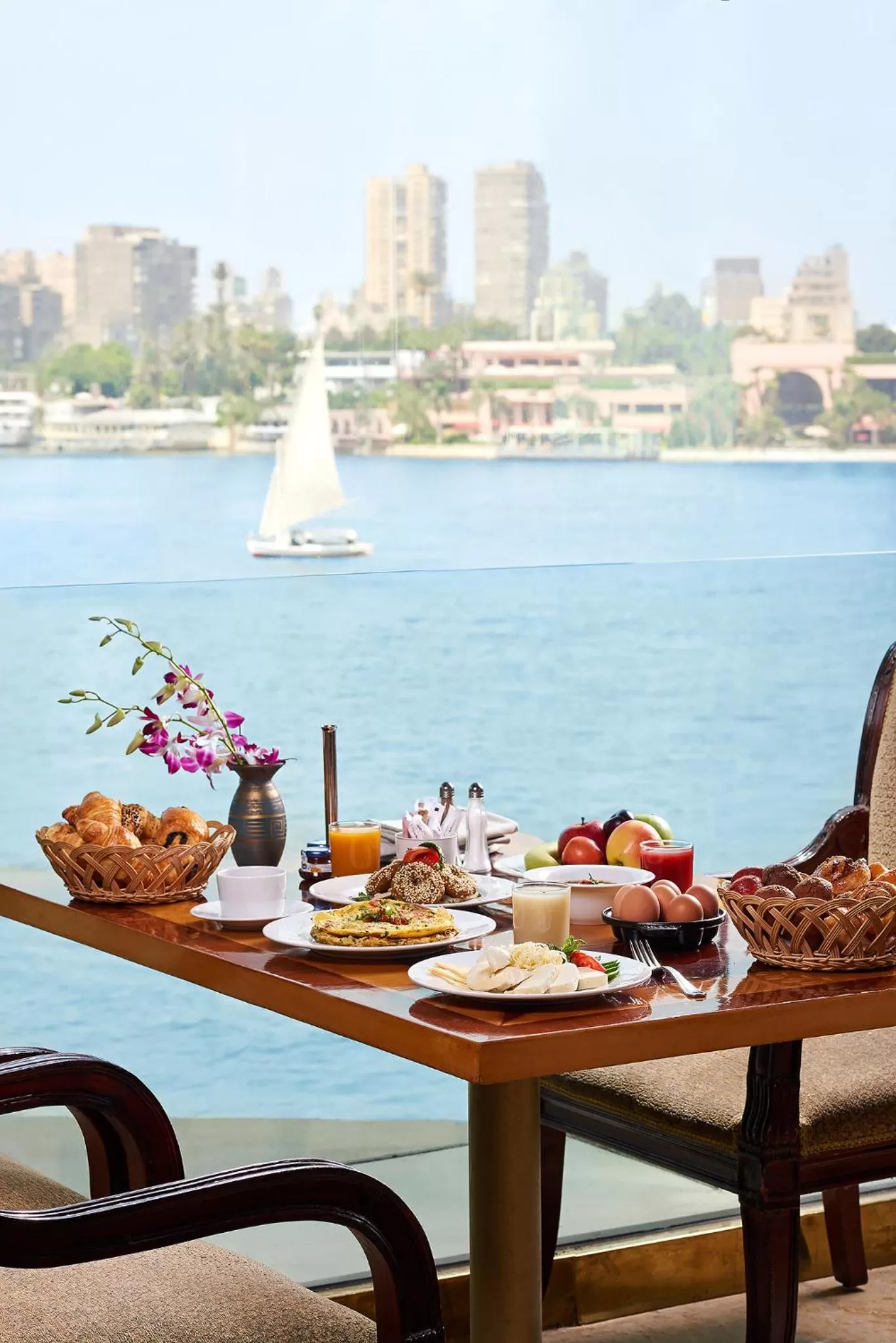 Food and drinks in Hilton Cairo Grand Nile