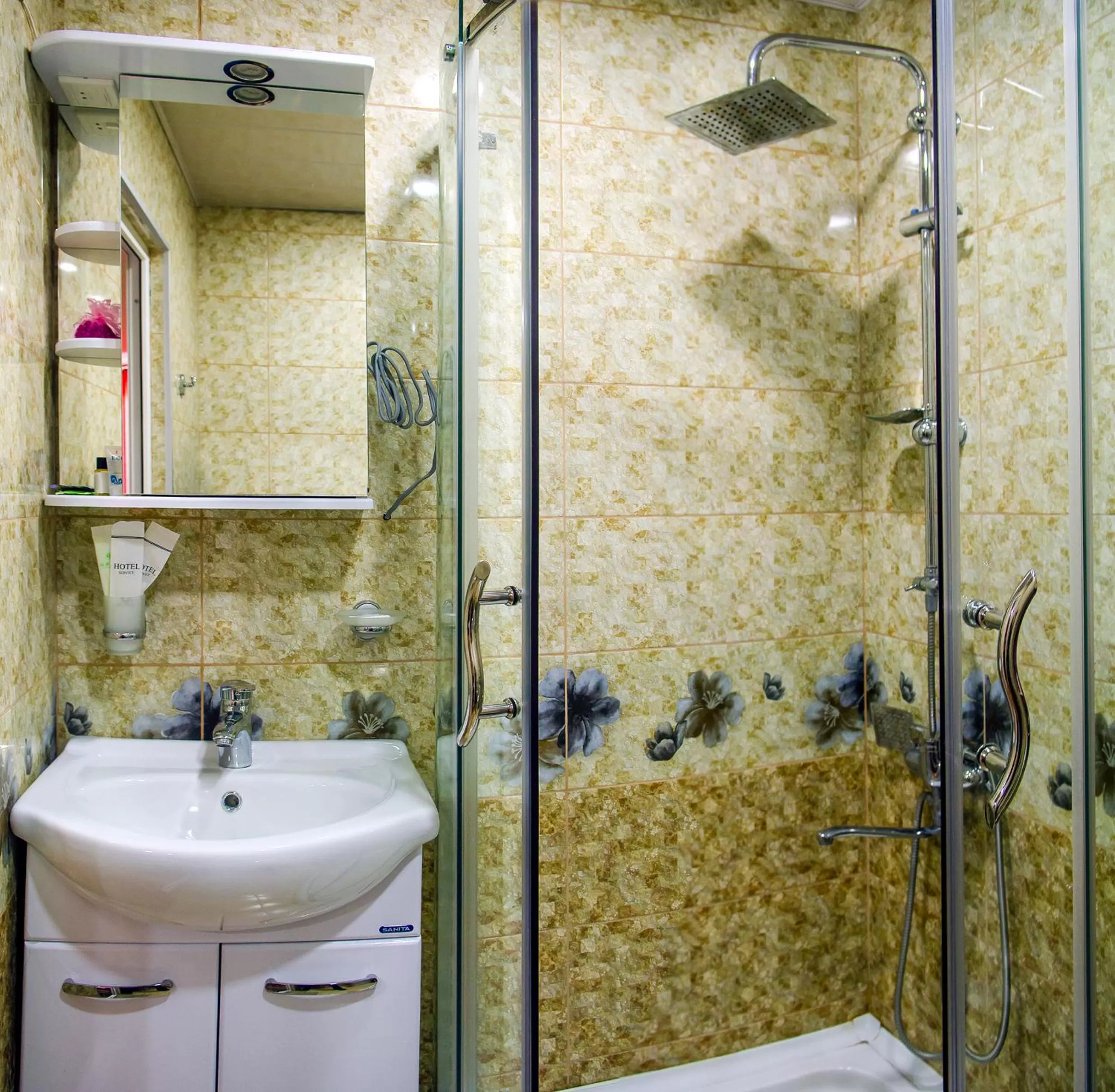 Bathroom in Hotel S.R