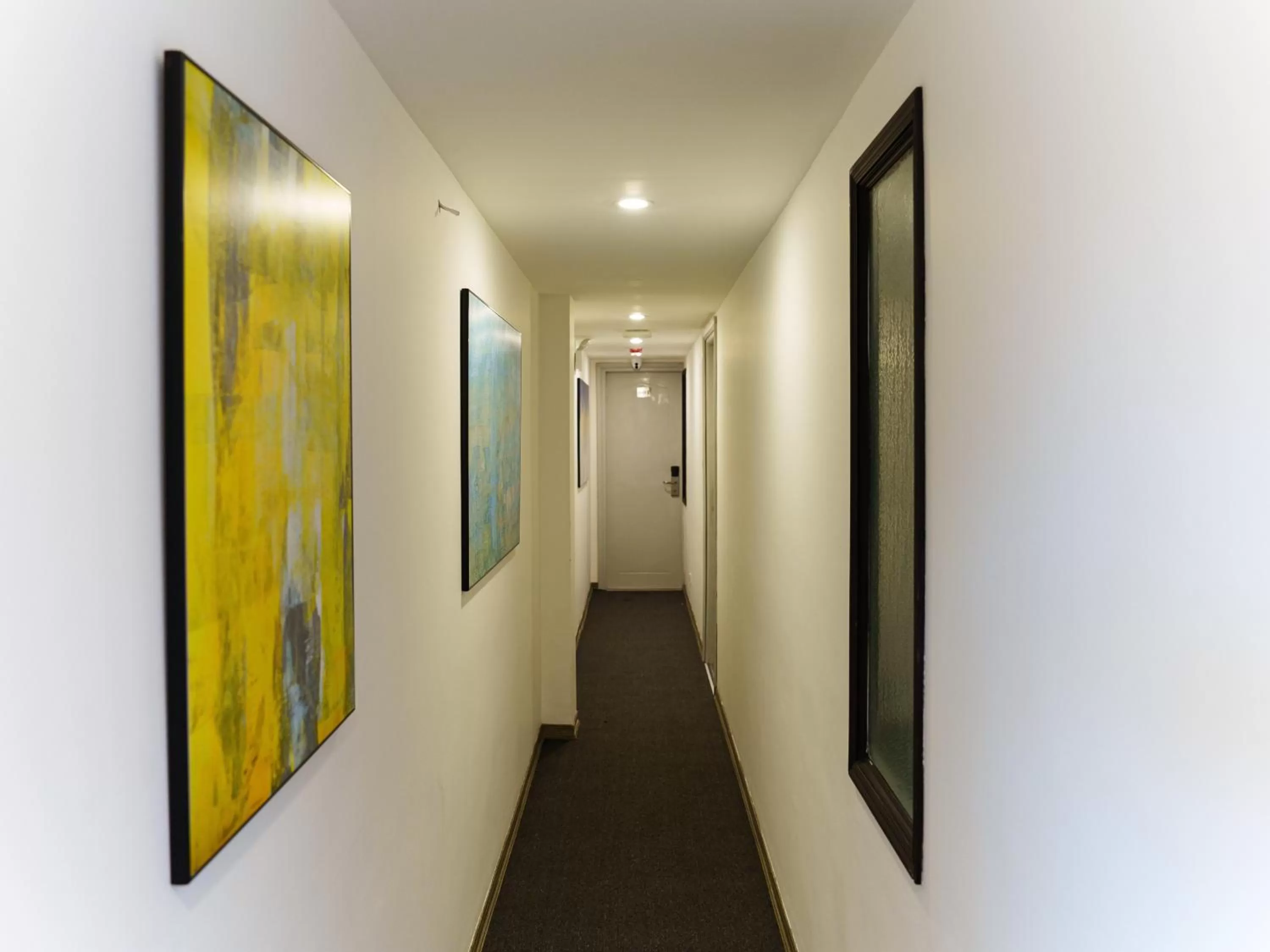 hair dresser in Keypad Hotel - 24 Hang Ga