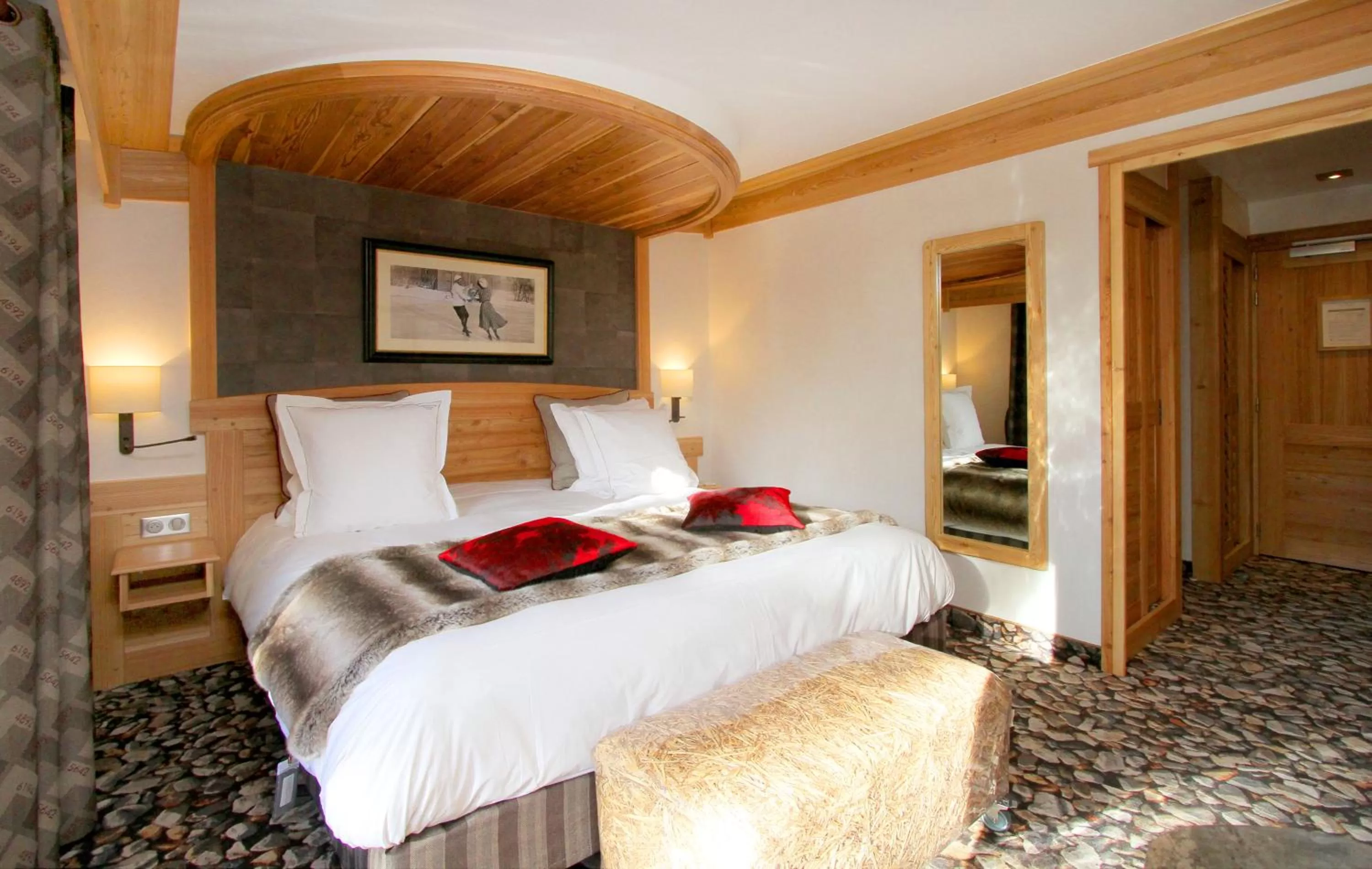 Bed in Hôtel Chalet Mounier