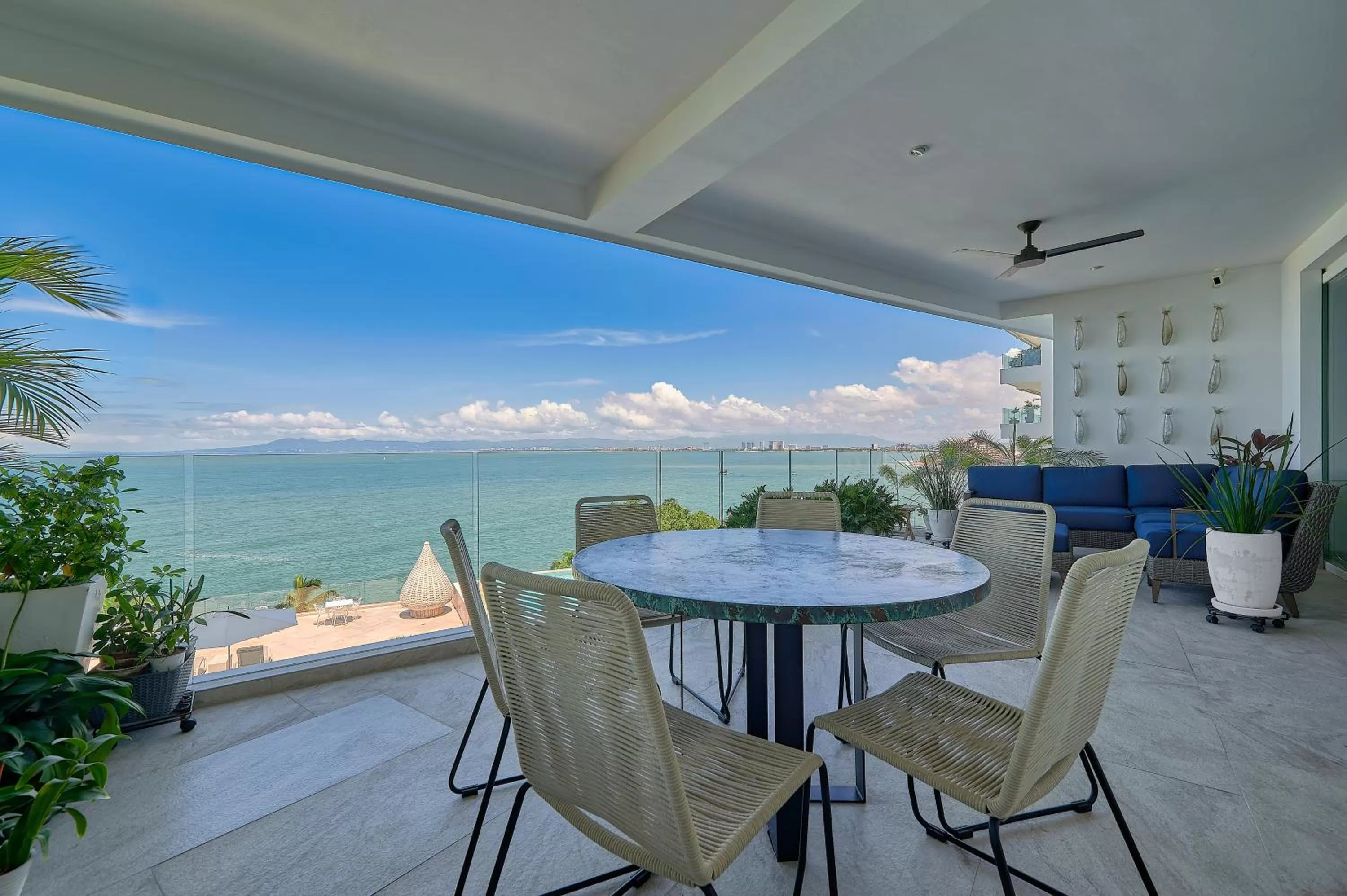 Balcony/Terrace in Maxwell Residences at Indah