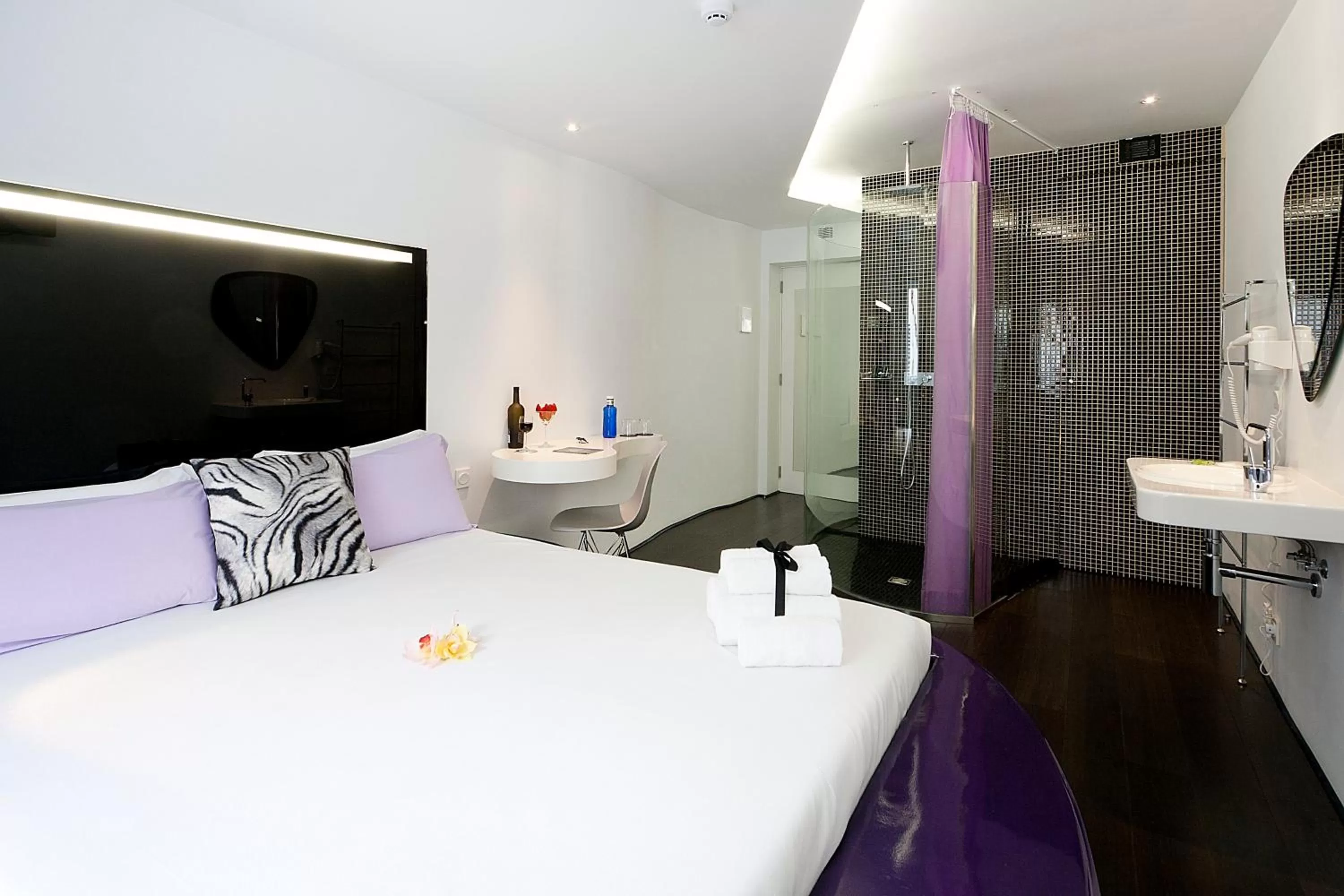 Bedroom, Bed in Absoluto Design Hotel