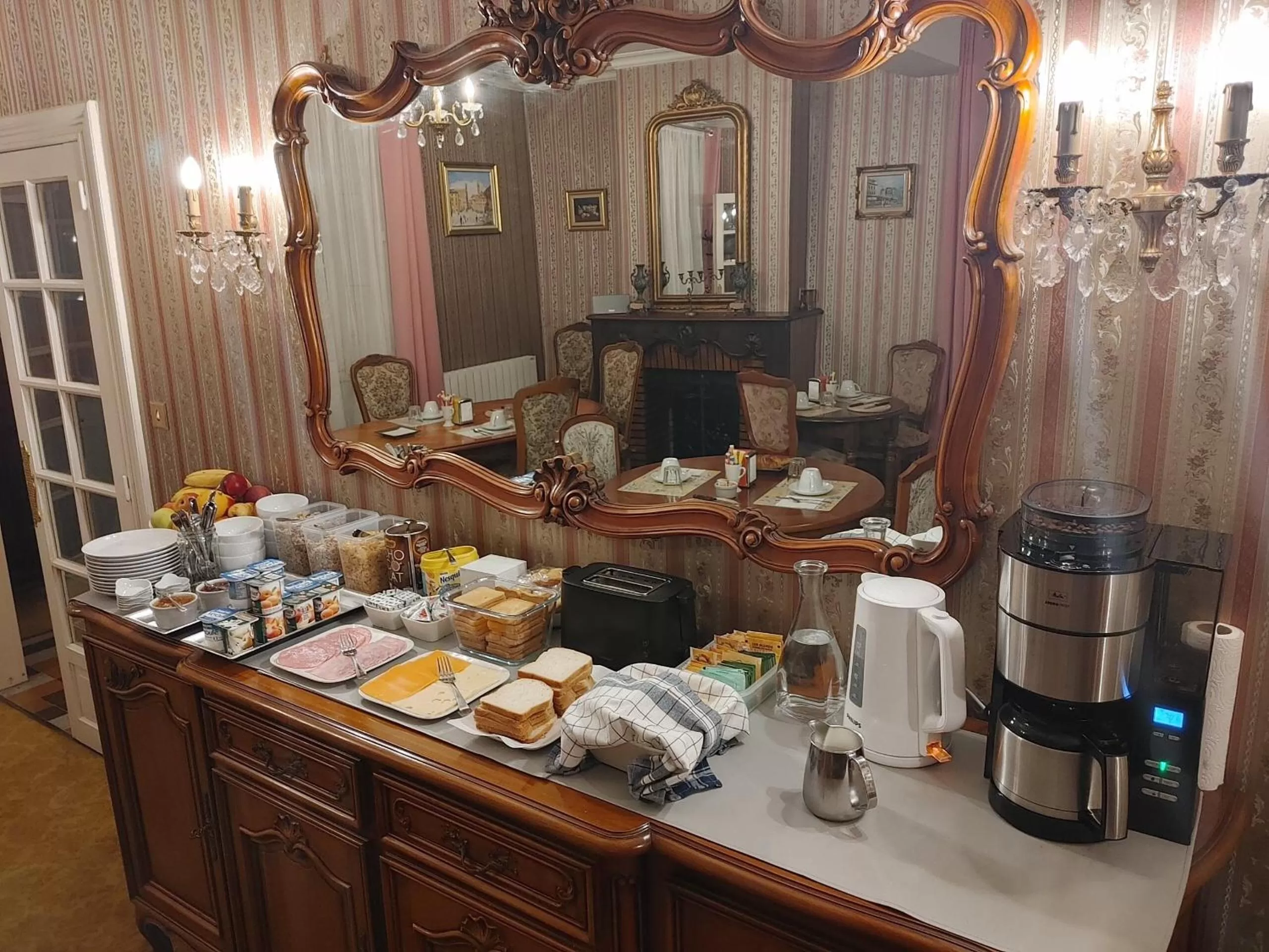 Food and drinks in Nogapatio - Maison d'Hôtes - BnB