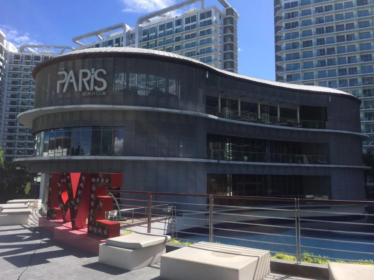 Azure Urban Beach Resort Manila by Radlett