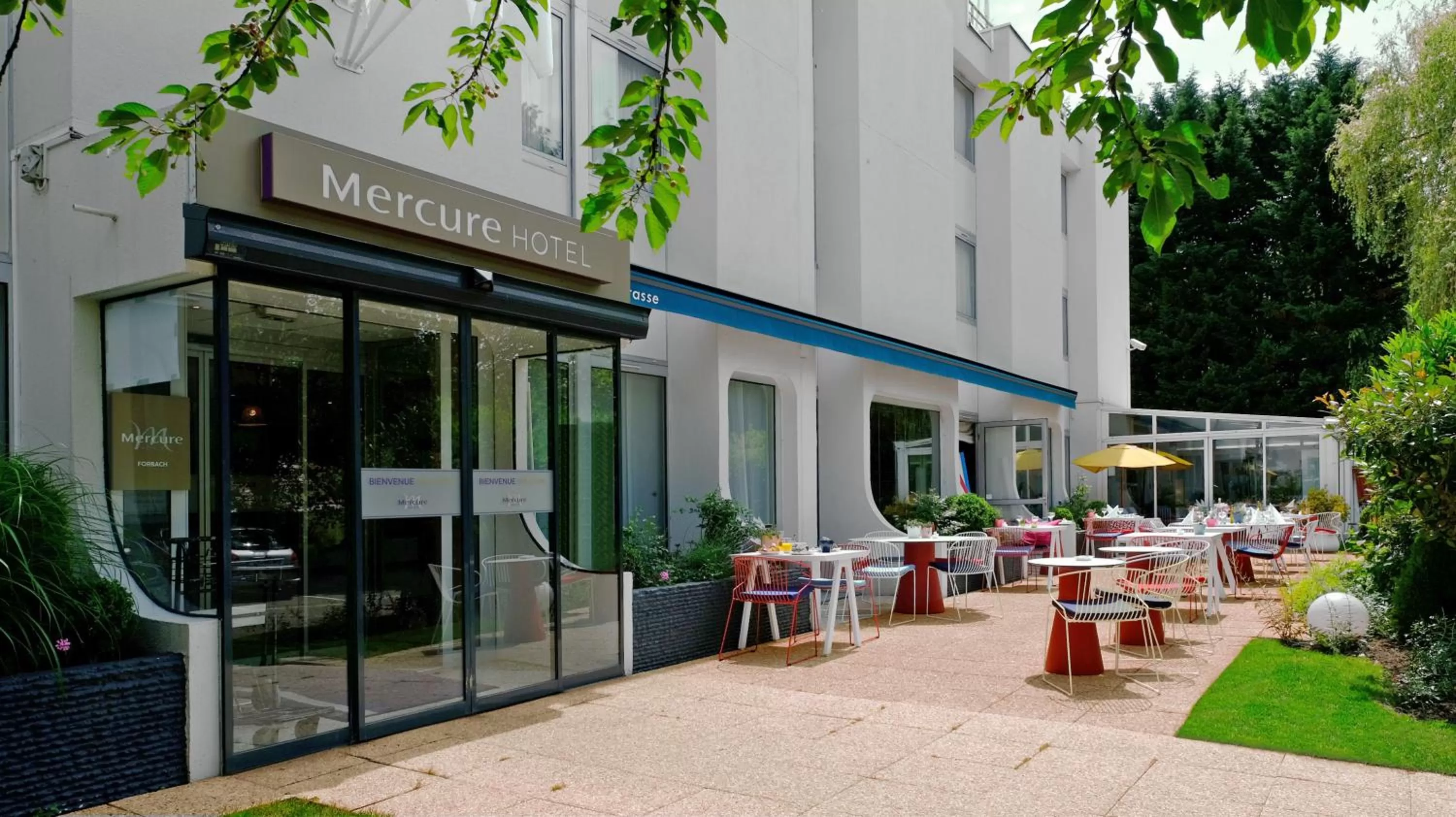Patio in Mercure Hotel Forbach Centre de Loisirs