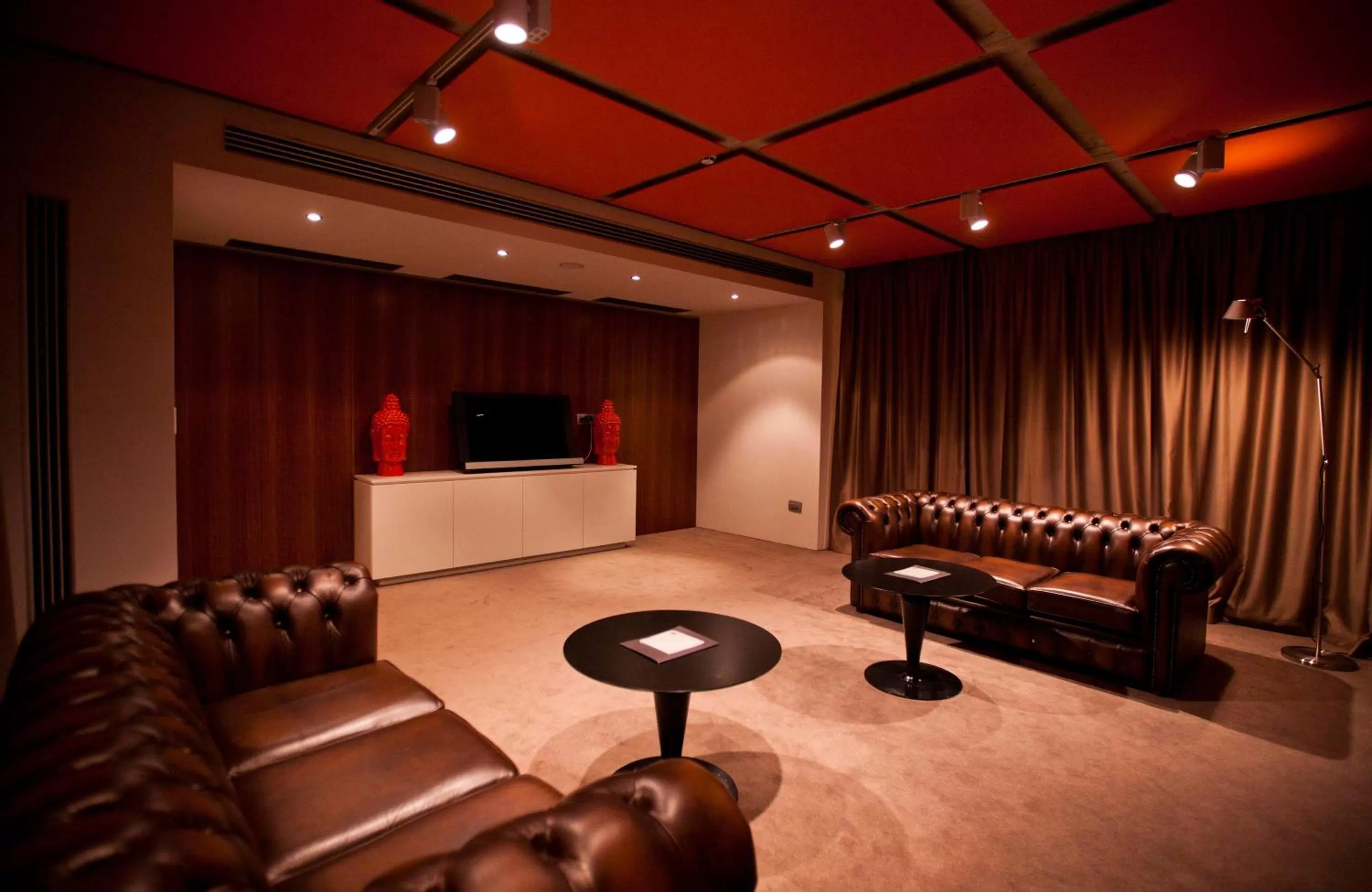 Lounge or bar in Graffit Gallery Design Hotel