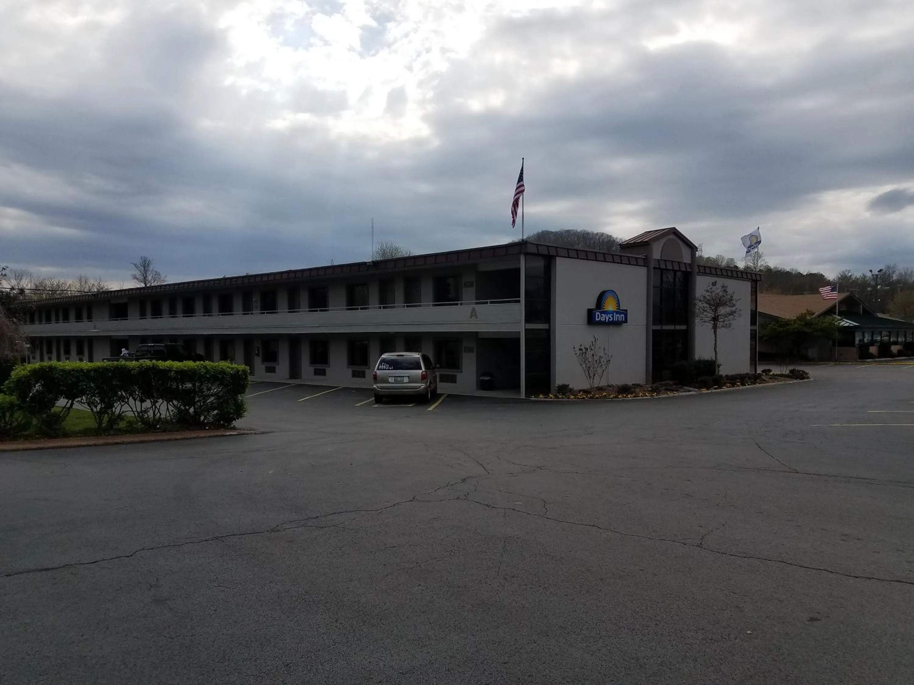 Days Inn by Wyndham Oak Ridge Knoxville