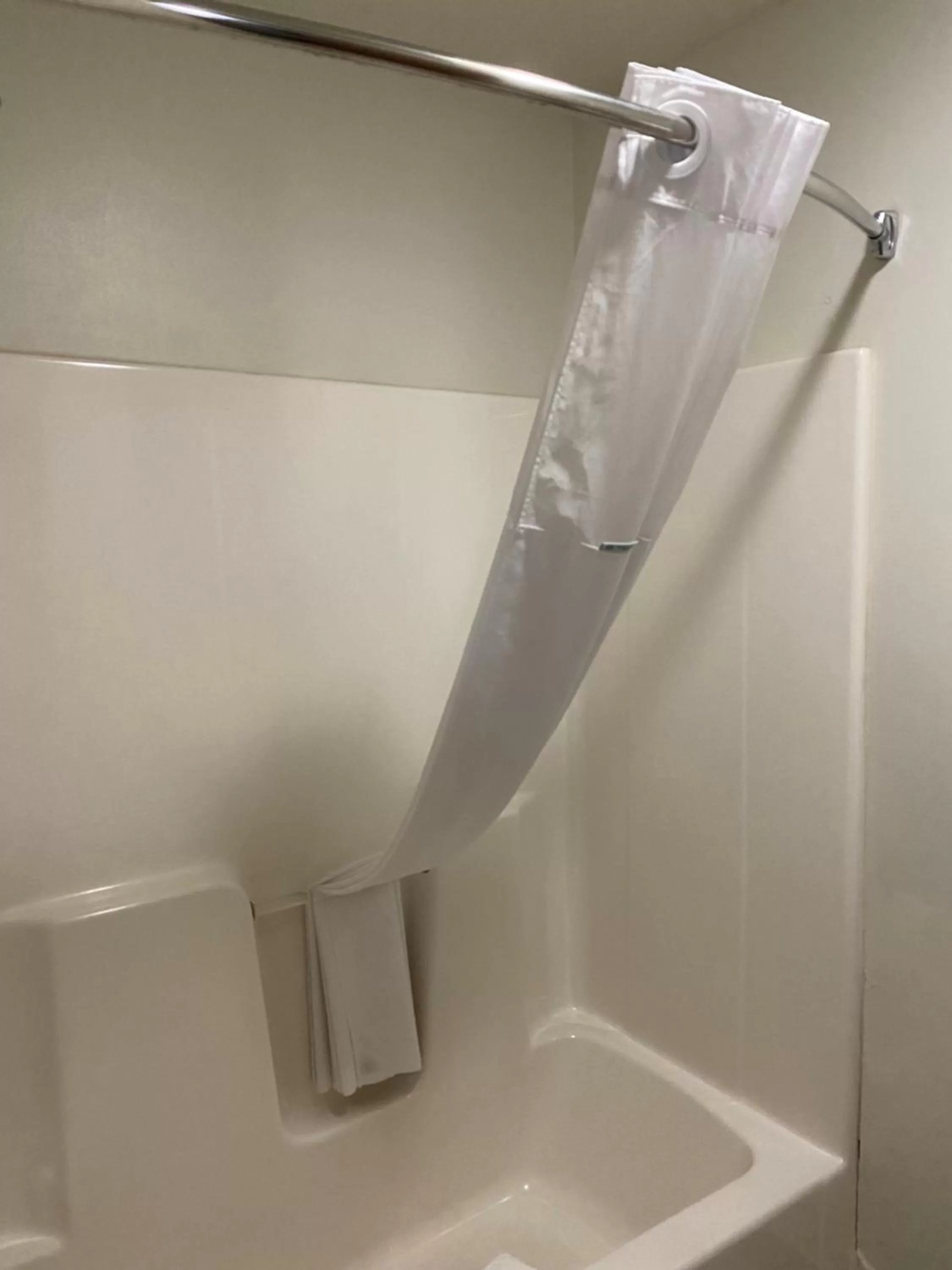 Bathroom in Super 8 by Wyndham Toledo