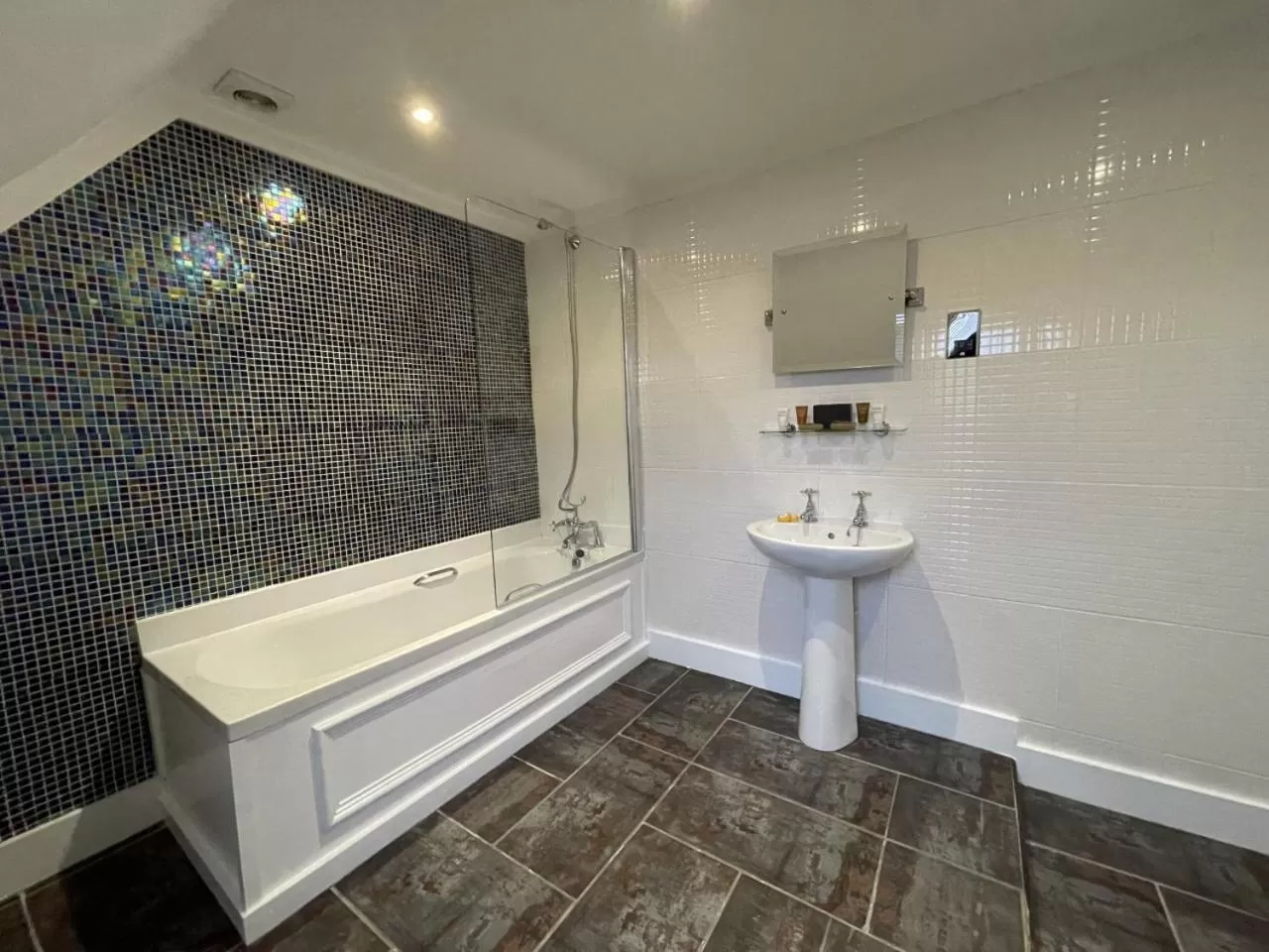 Shower in The Castle Hotel