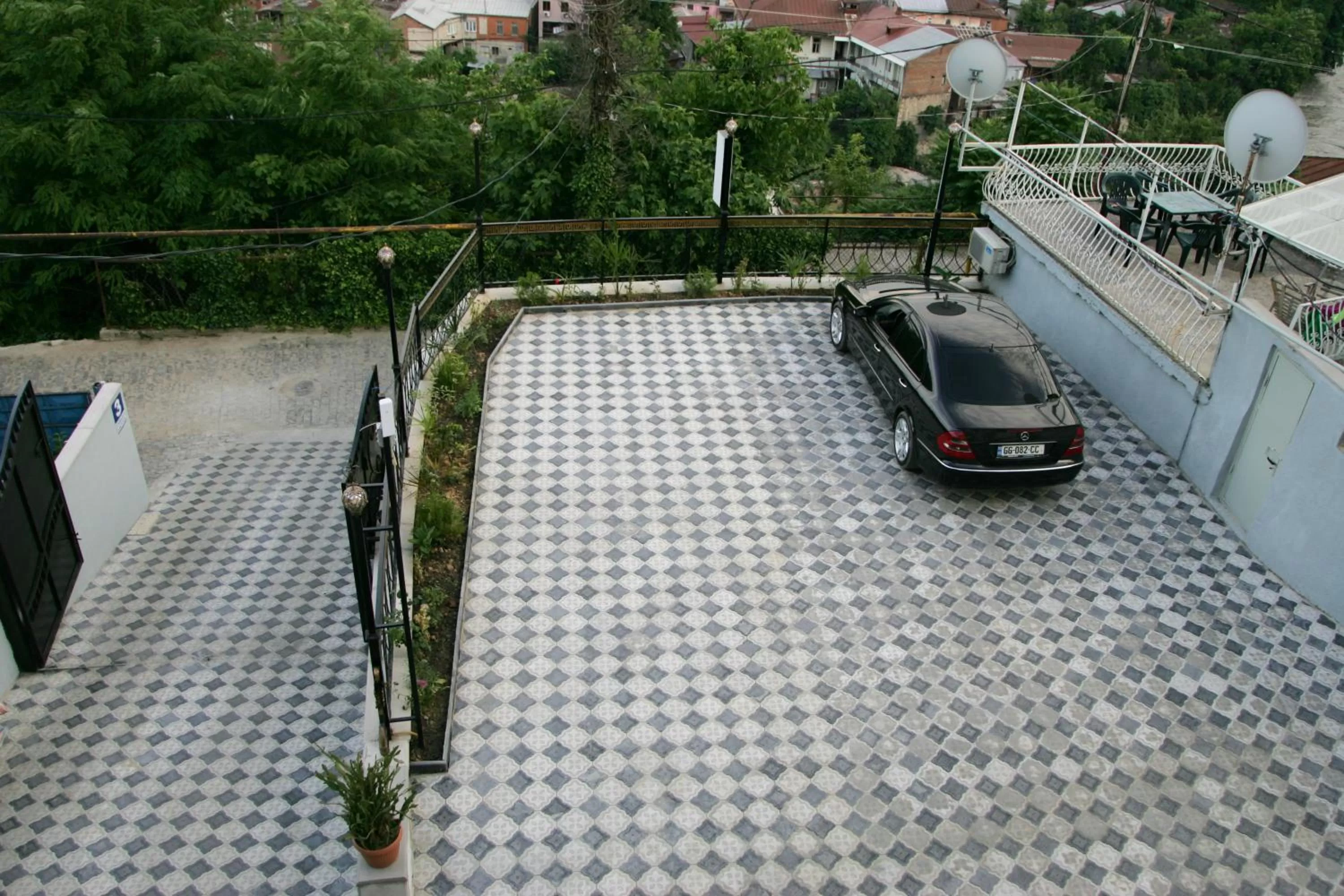 Garden view in Hotel Tskhumi