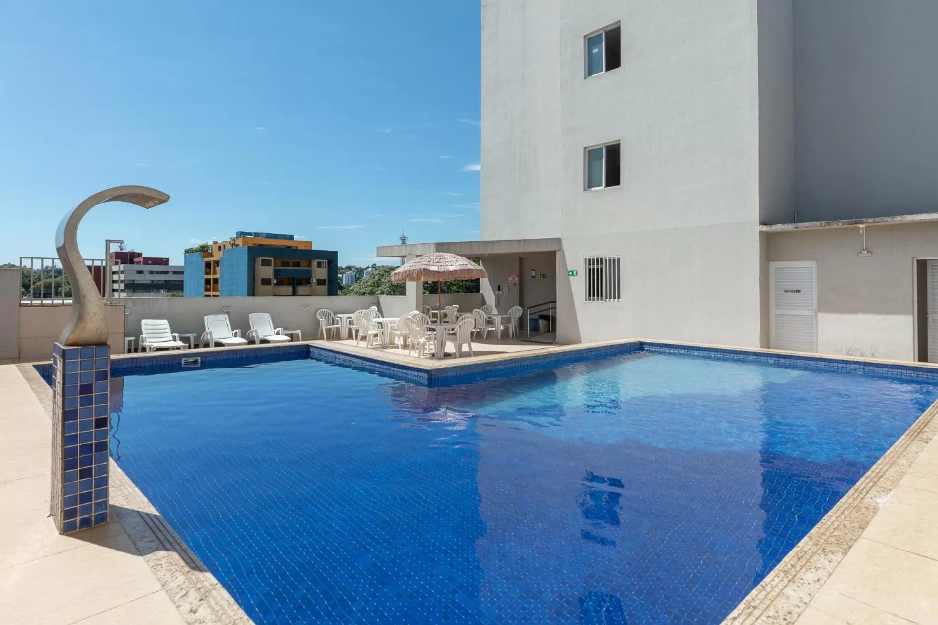 Pool view in Hotel Baviera Iguassu