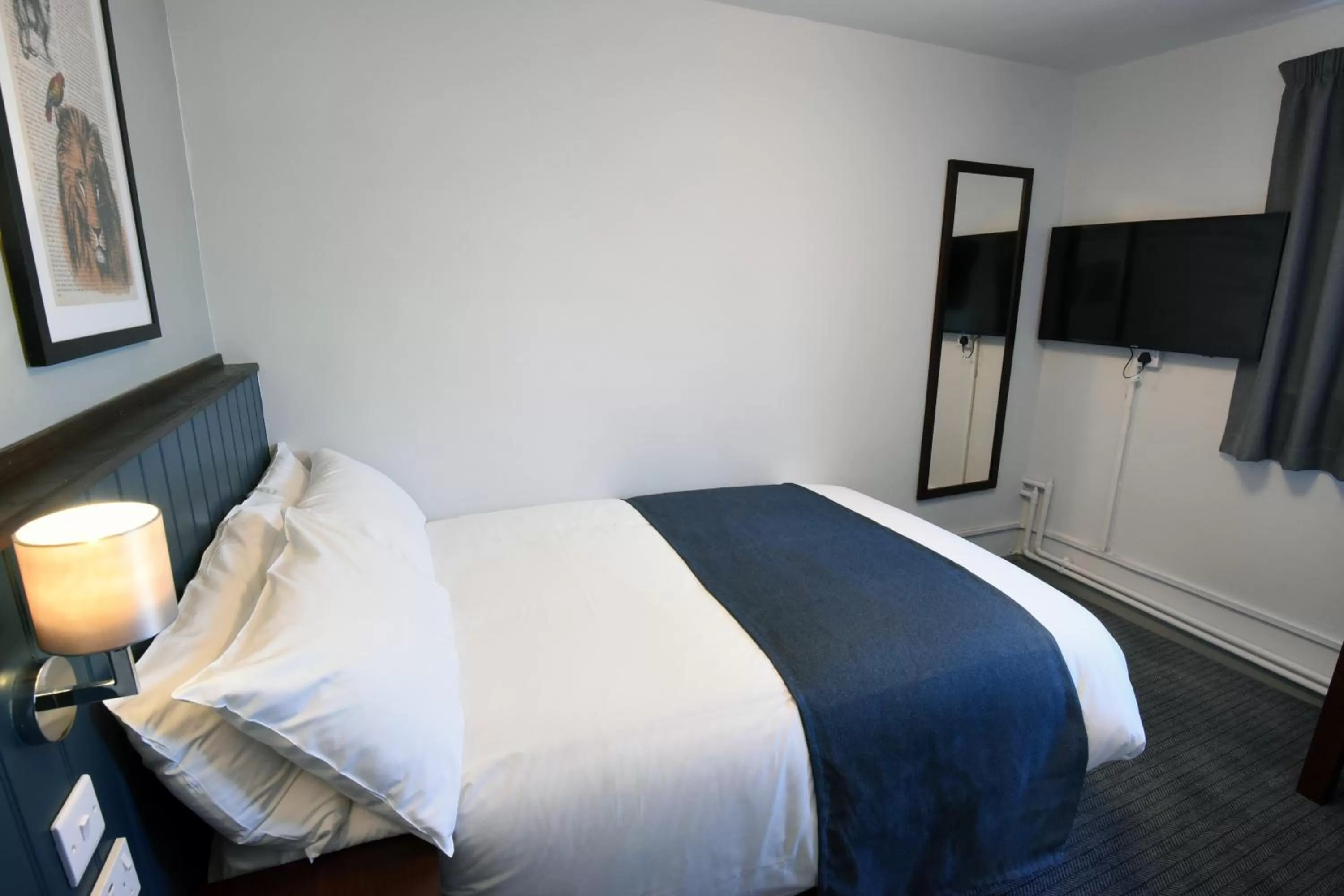 Bed in Oaklands by Greene King Inns